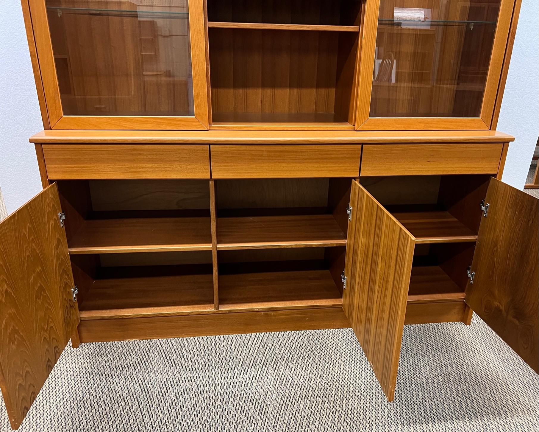 20th Century Mid-Century Modern Danish Teak Buffet Hutch Display China Cabinet with Lights