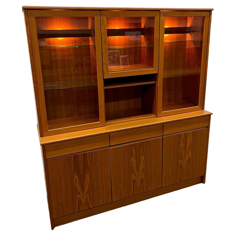 Mid-Century Modern Danish Teak Buffet Hutch Display China Cabinet with Lights For Sale