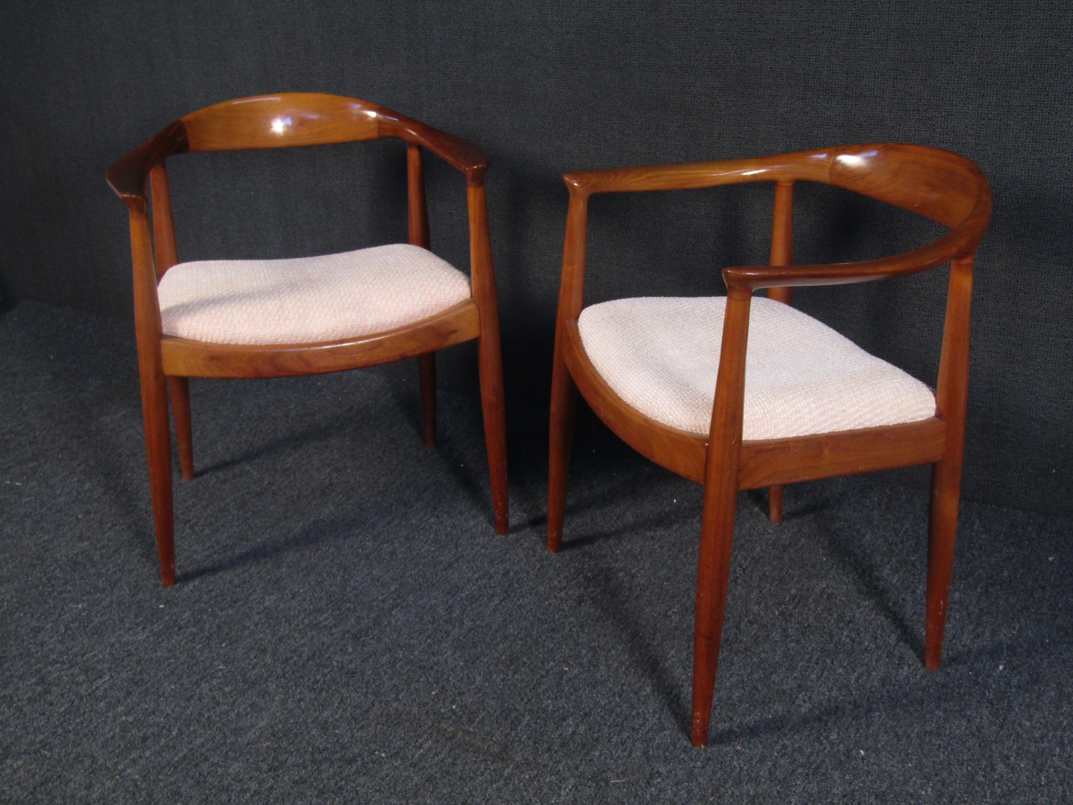 Mid-Century Modern Mid-Century Hans Wegner style Walnut Chairs