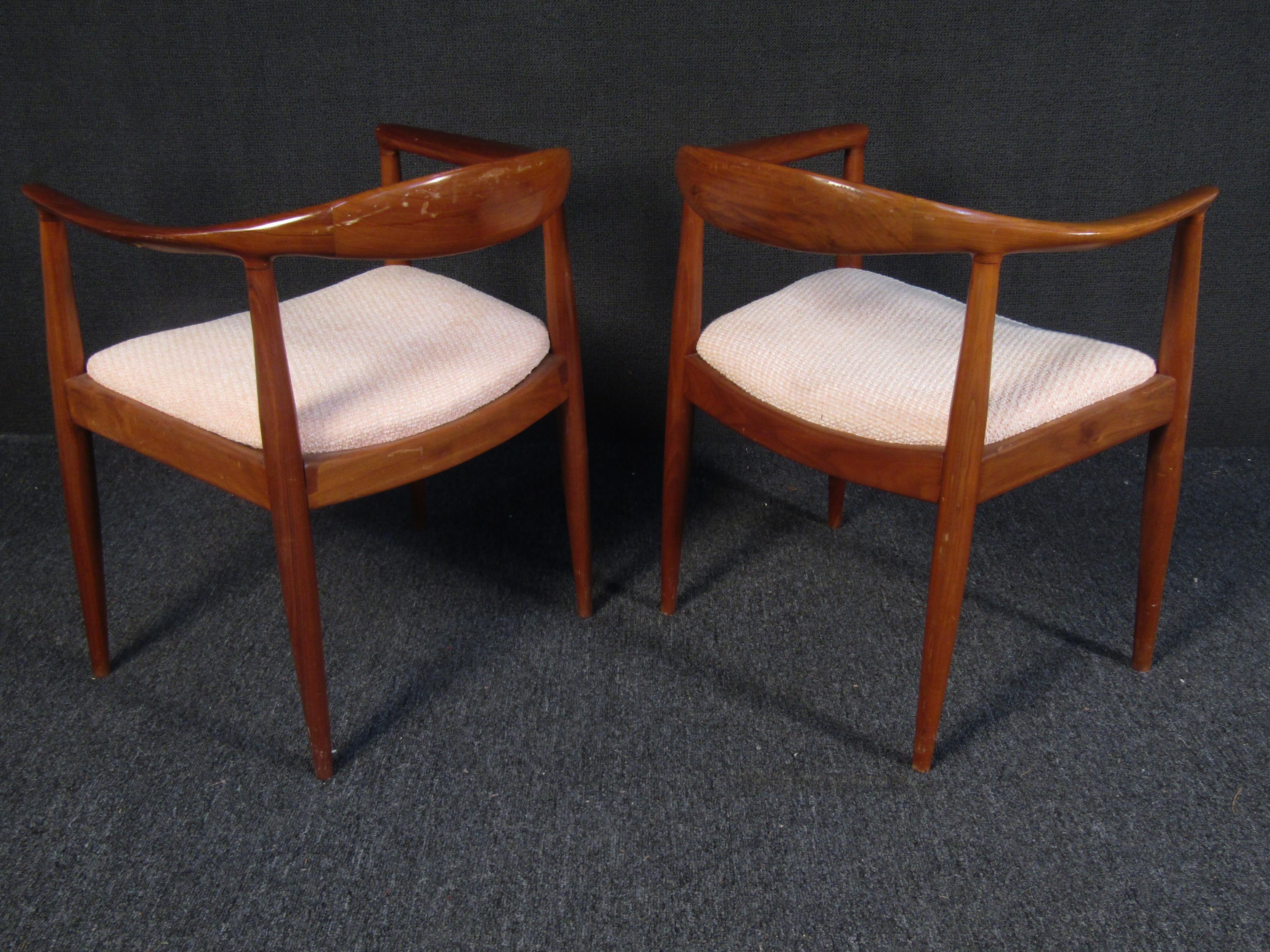 Mid-20th Century Mid-Century Hans Wegner style Walnut Chairs