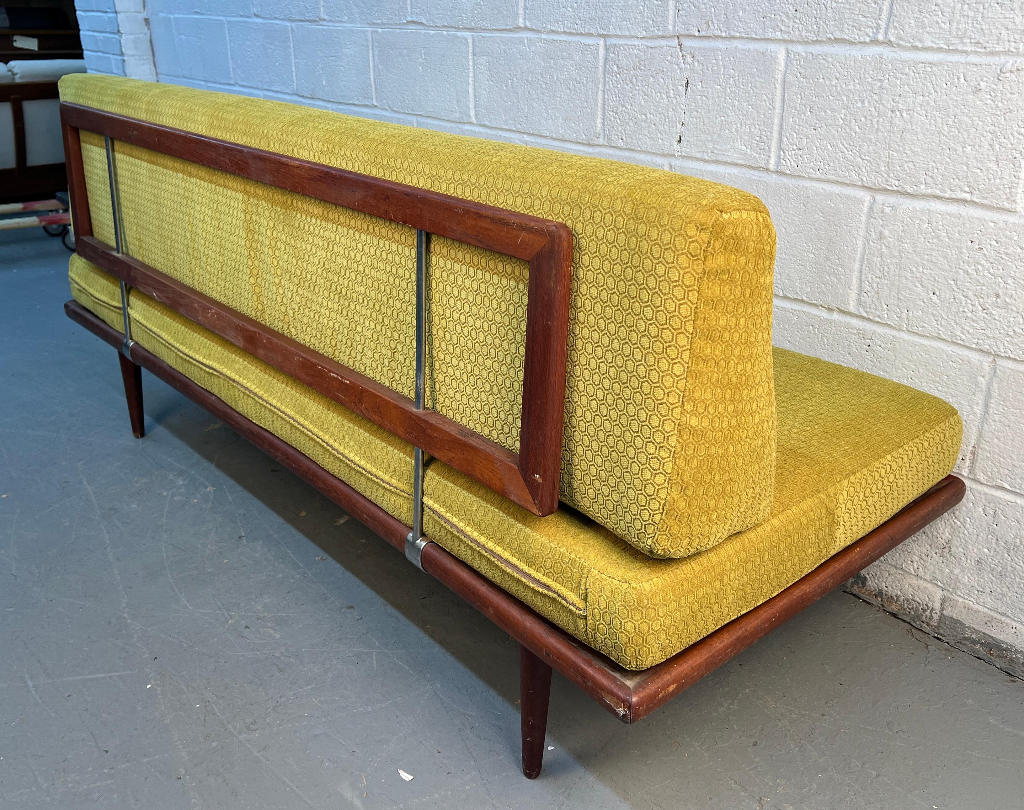 Lit de jour en teck danois moderne du milieu du siècle en vente 4