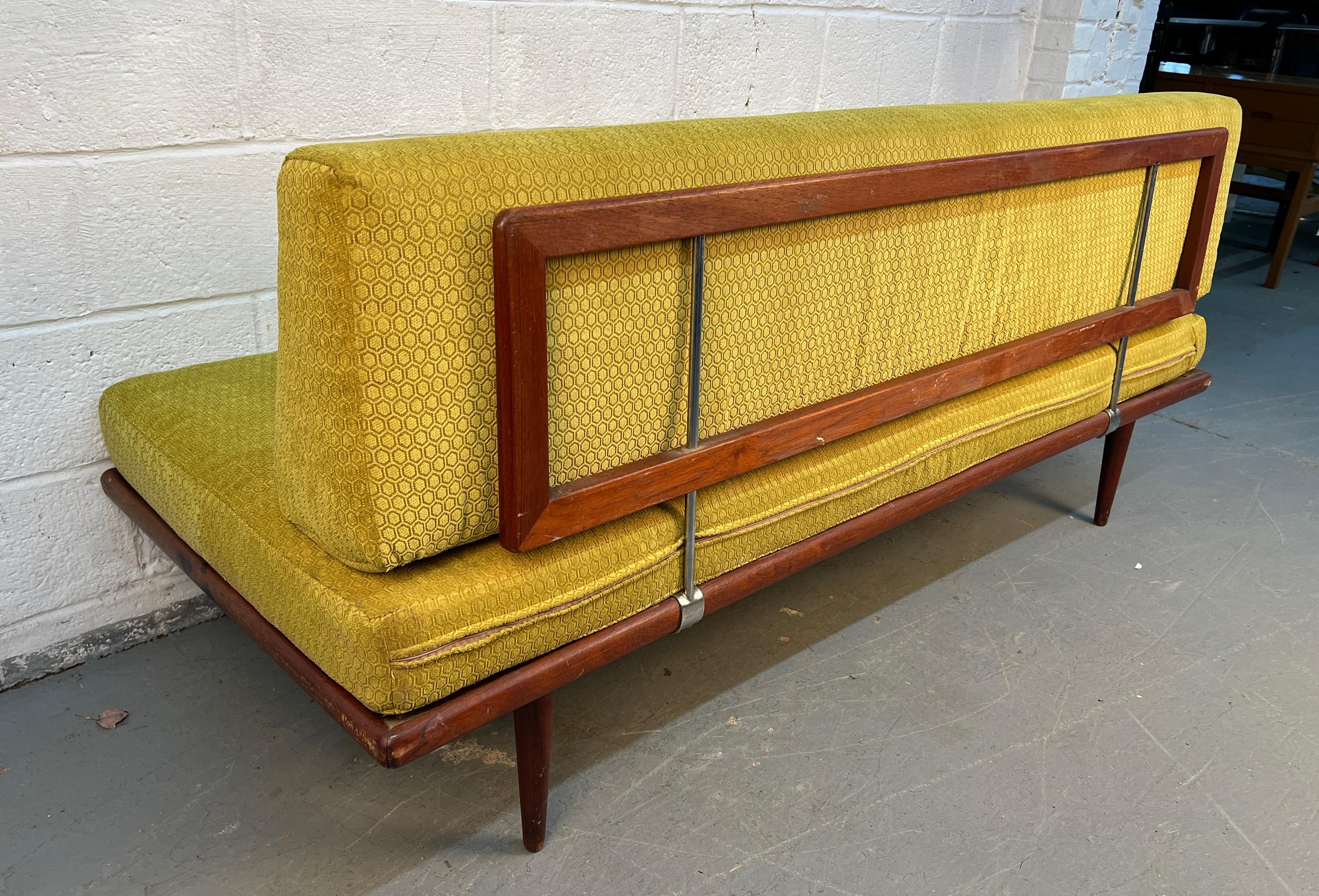 Lit de jour en teck danois moderne du milieu du siècle en vente 5