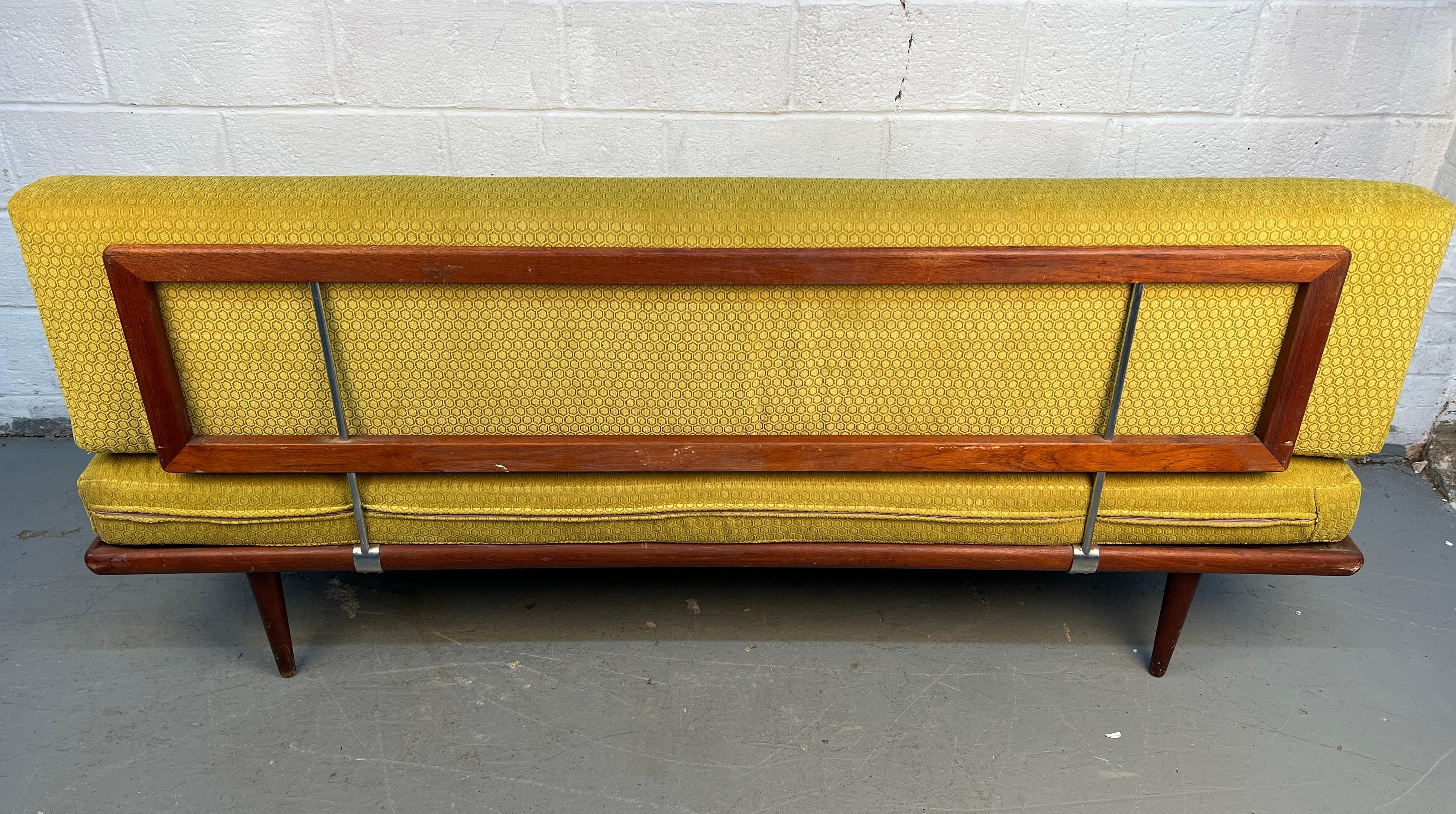 Lit de jour en teck danois moderne du milieu du siècle en vente 7