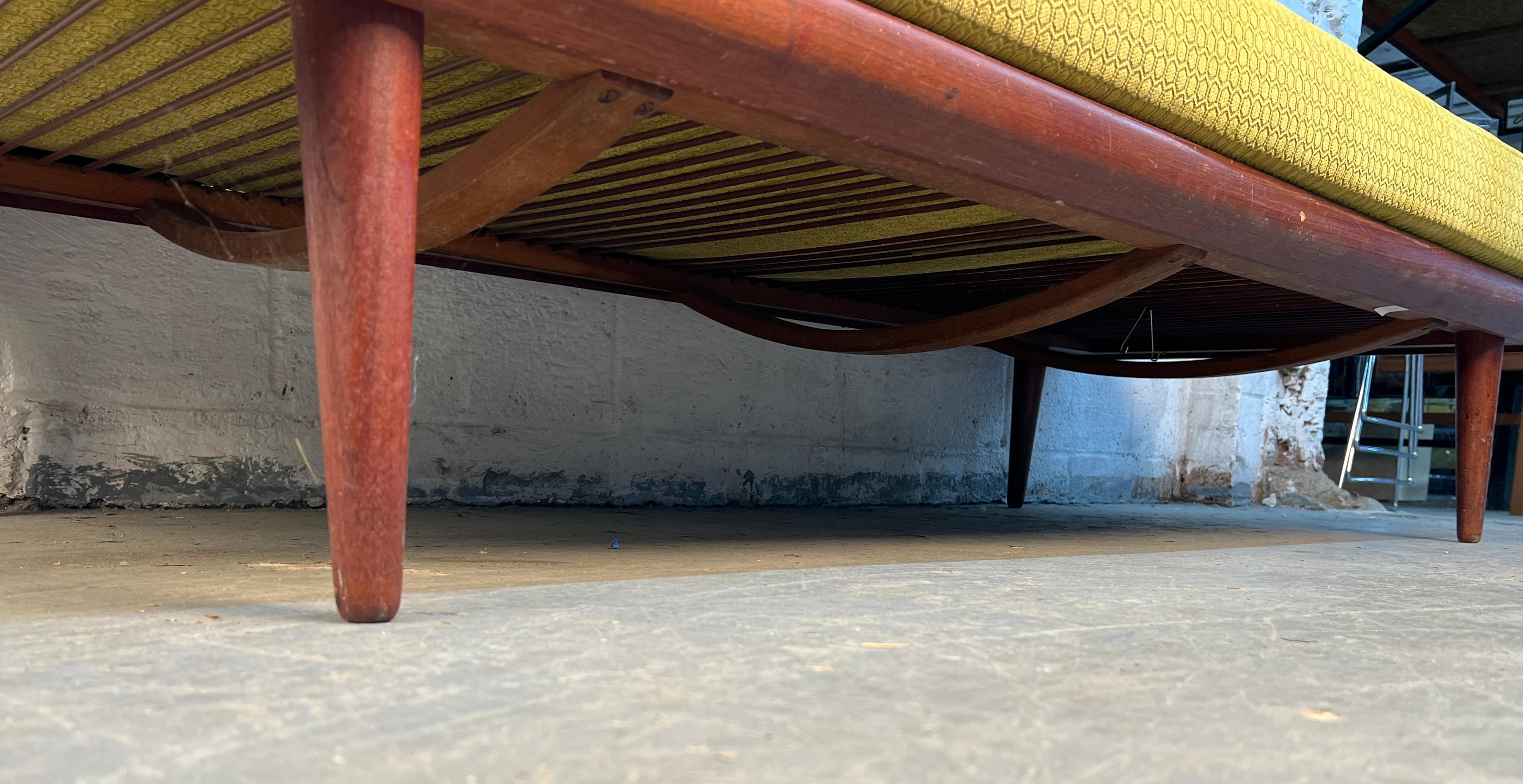 Lit de jour en teck danois moderne du milieu du siècle en vente 8