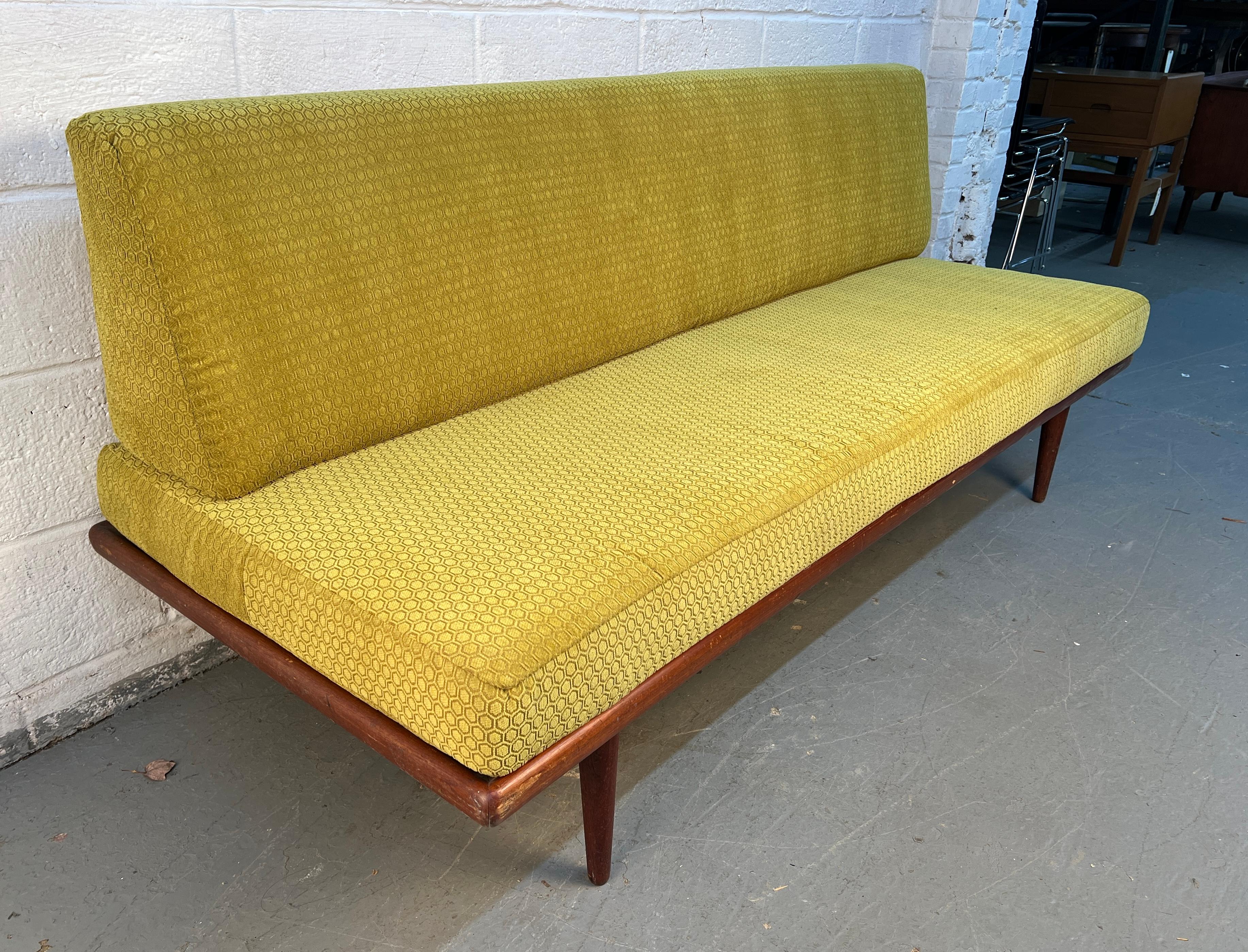 20ième siècle Lit de jour en teck danois moderne du milieu du siècle en vente