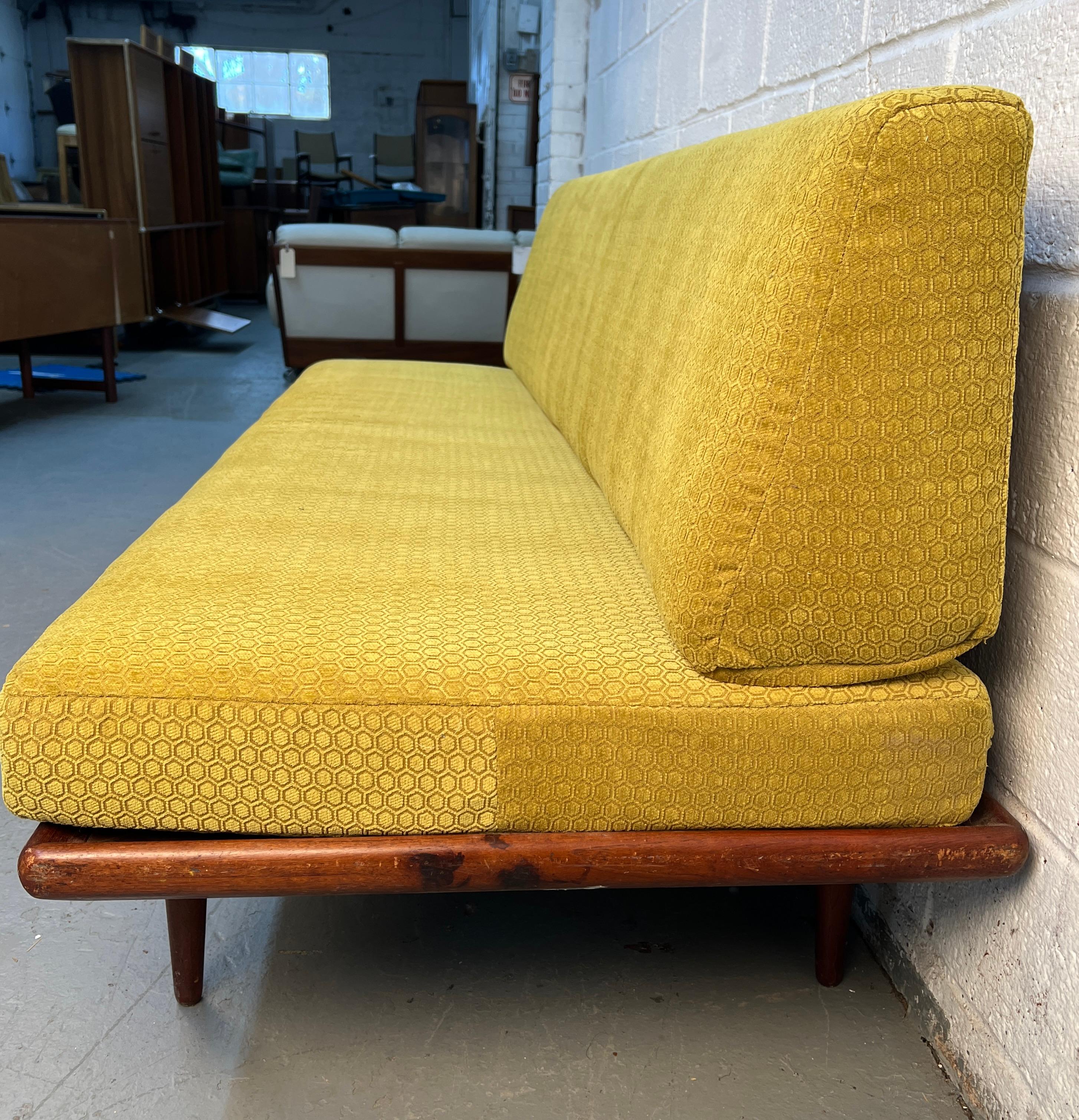 Lit de jour en teck danois moderne du milieu du siècle en vente 1