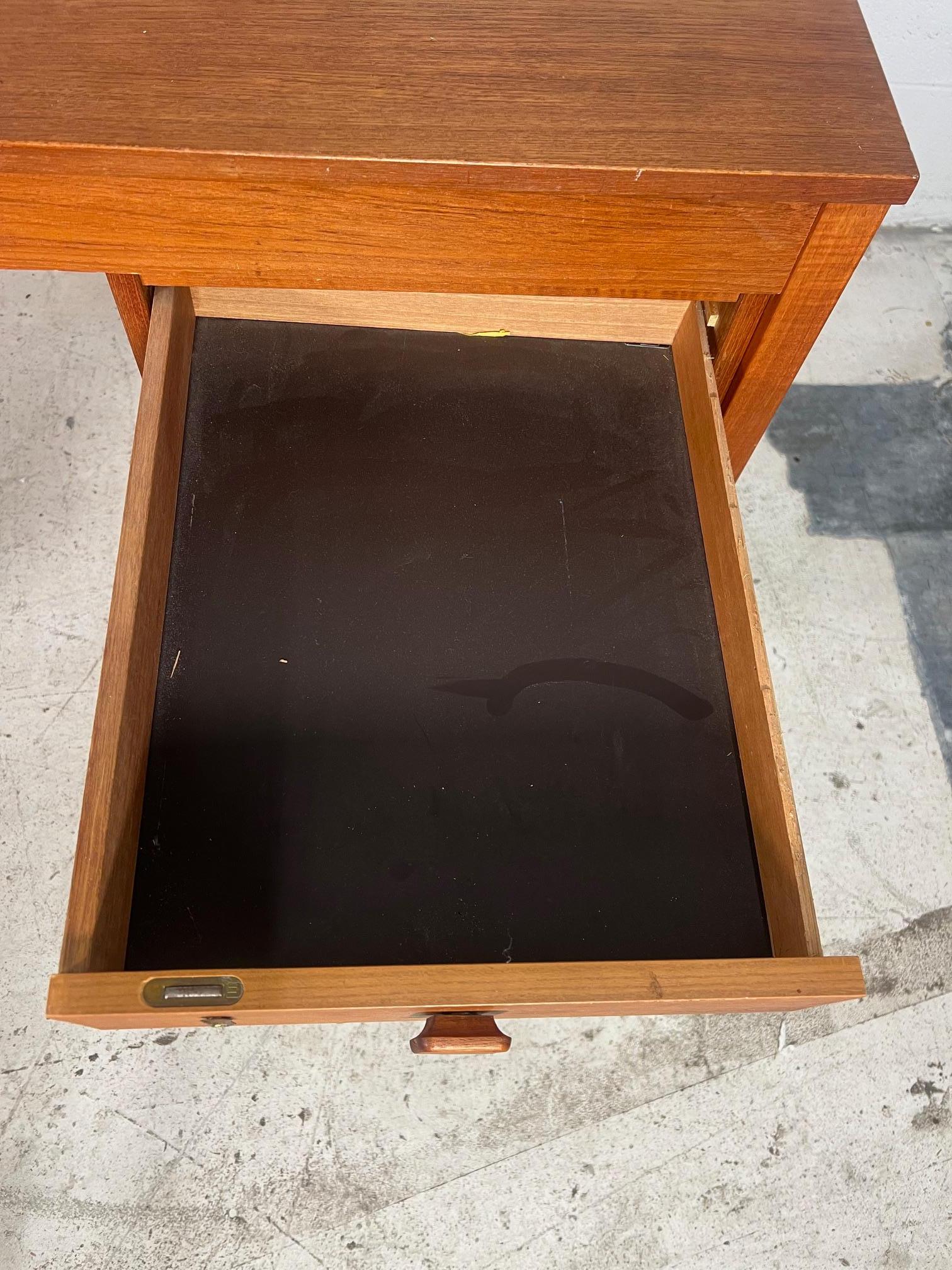 Veneer Mid Century Modern Danish Teak Desk By Domino Mobler Free Standing For Sale