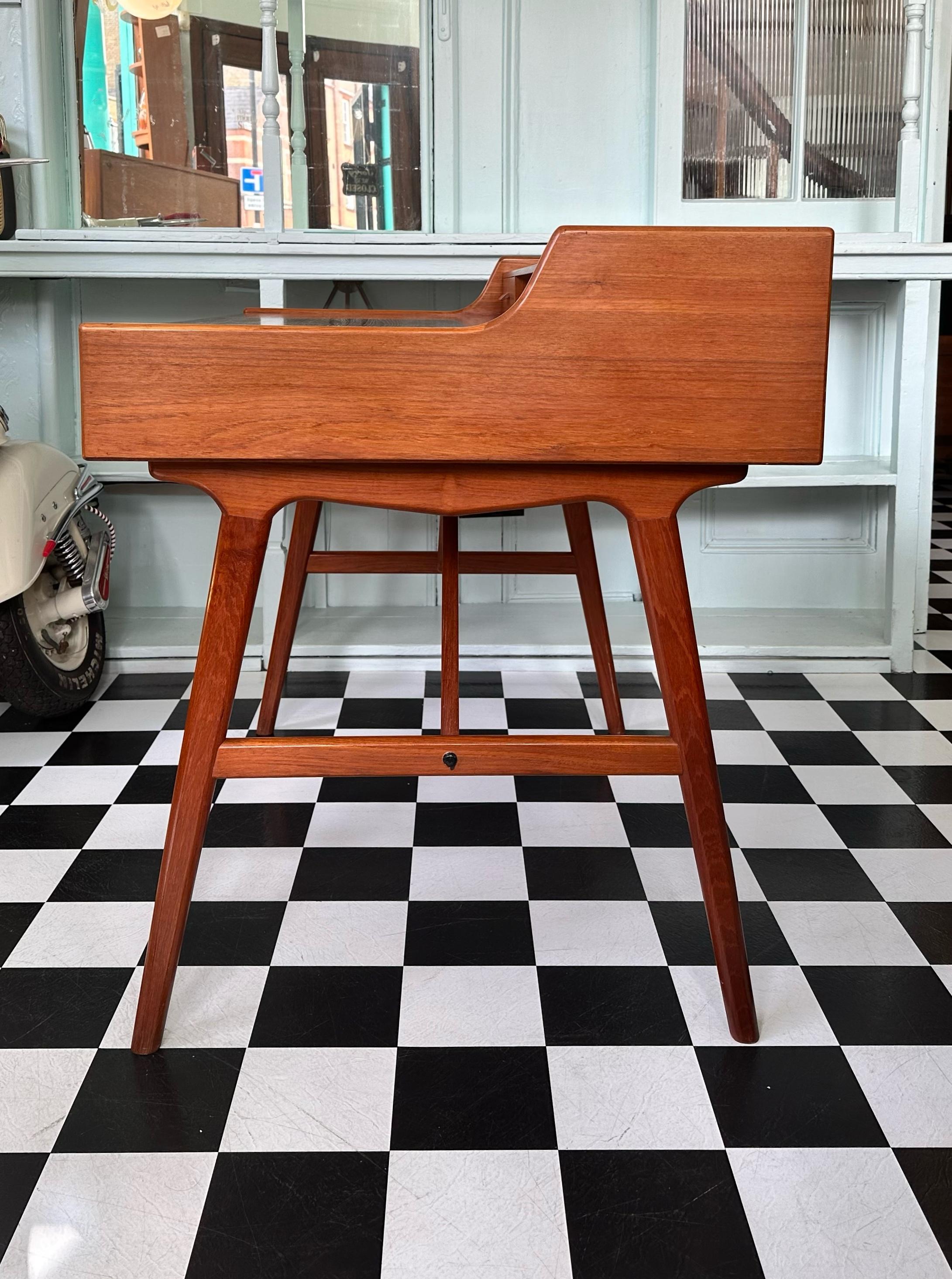 Mid-Century Modern Danish Teak Desk by Teak Desk by Arne Wahl Iversen Model 56  For Sale 1