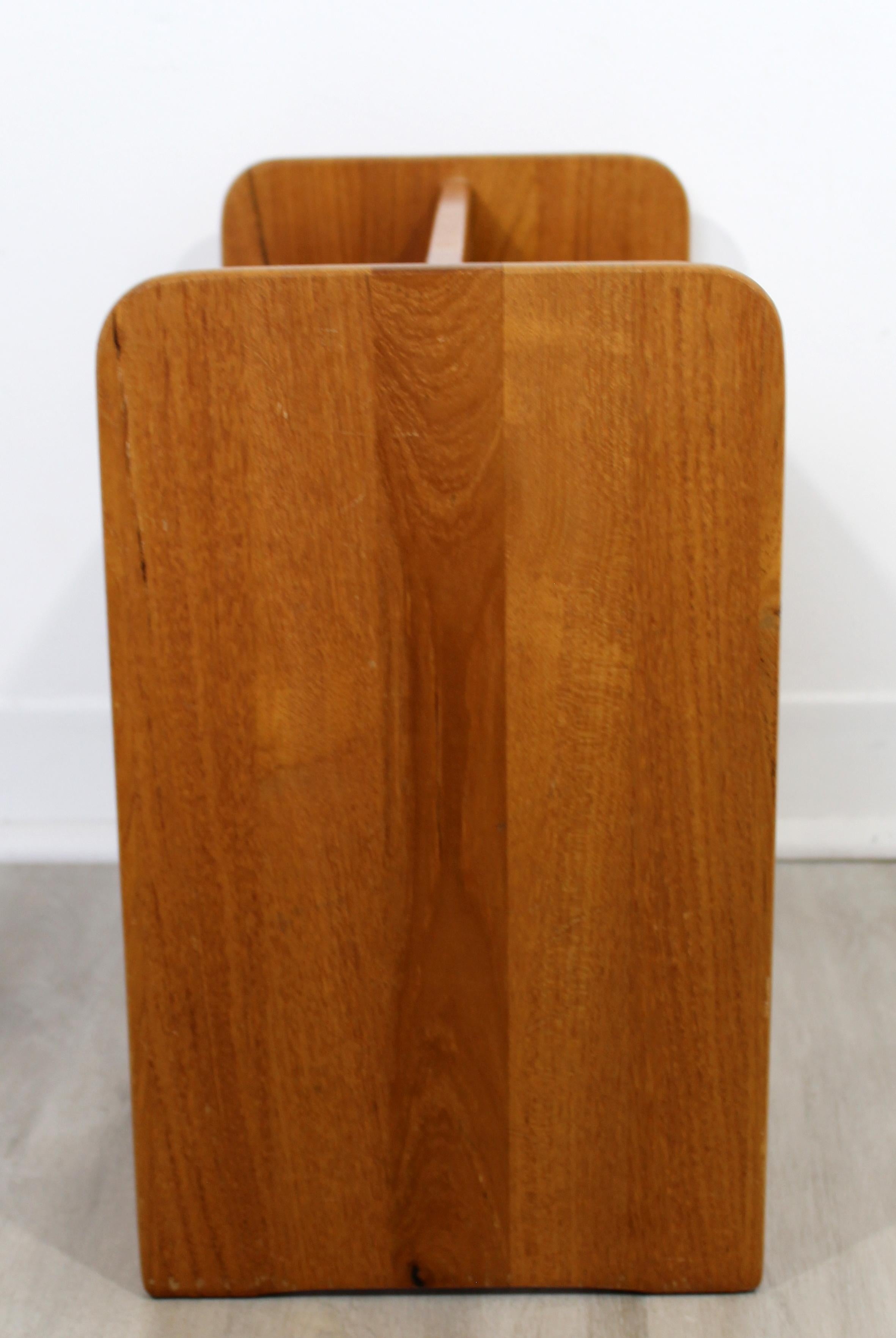 Mid-Century Modern Danish Teak Double Sided Magazine Rack by FBJ Mobler, 1980s In Good Condition In Keego Harbor, MI