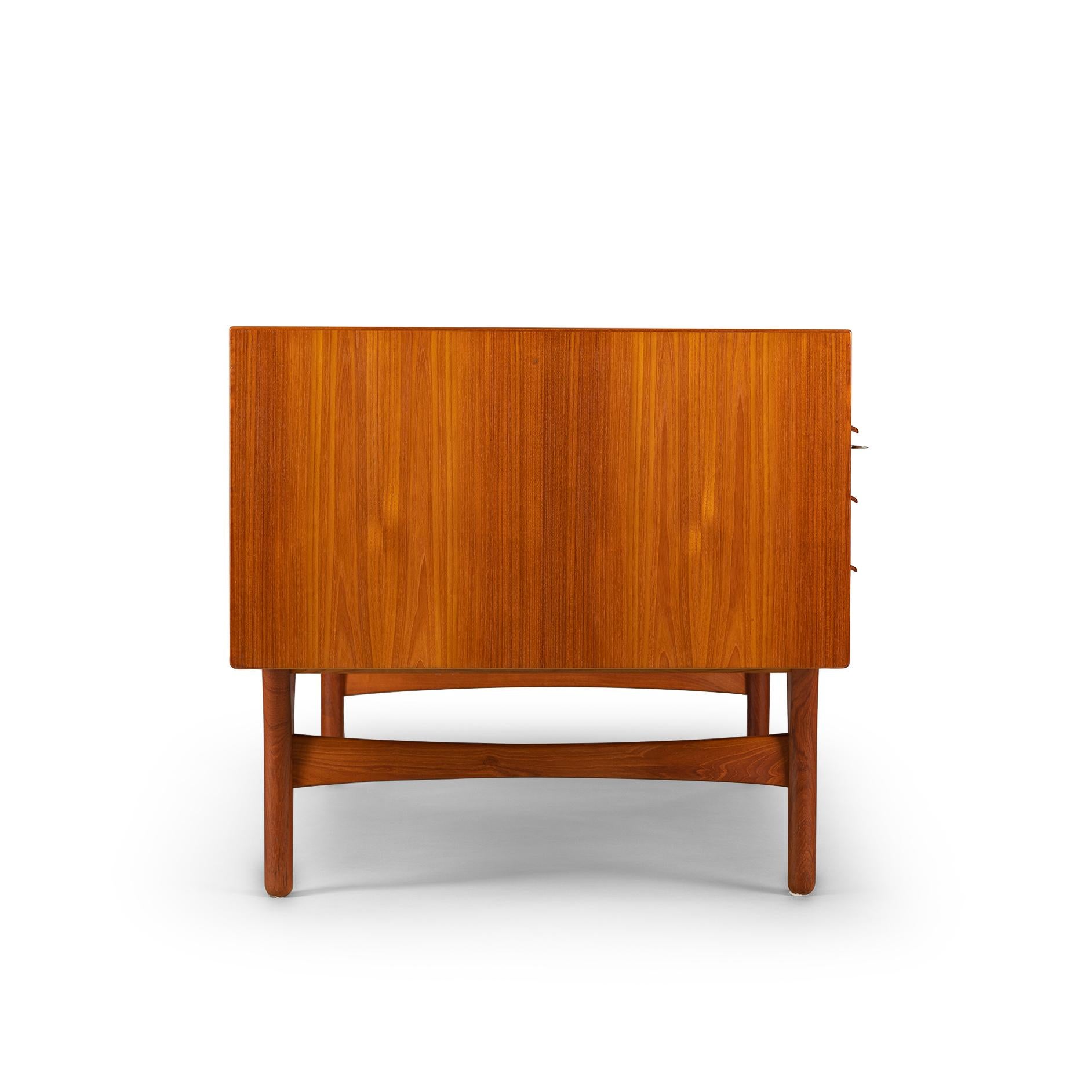 Mid-Century Modern Danish Teak Freestanding Desk by Valdermar Mortensen, 1960s 4