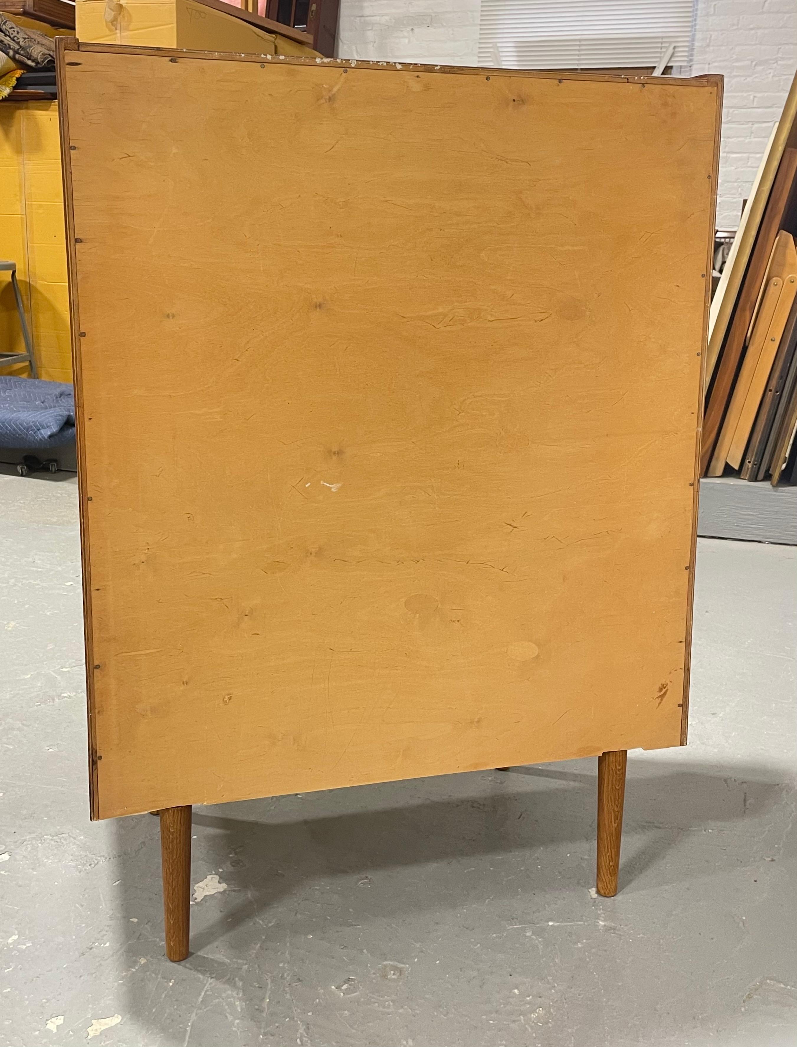 Comò in teak danese della metà del secolo scorso di Poul Volther, 1960 ca. in vendita 8