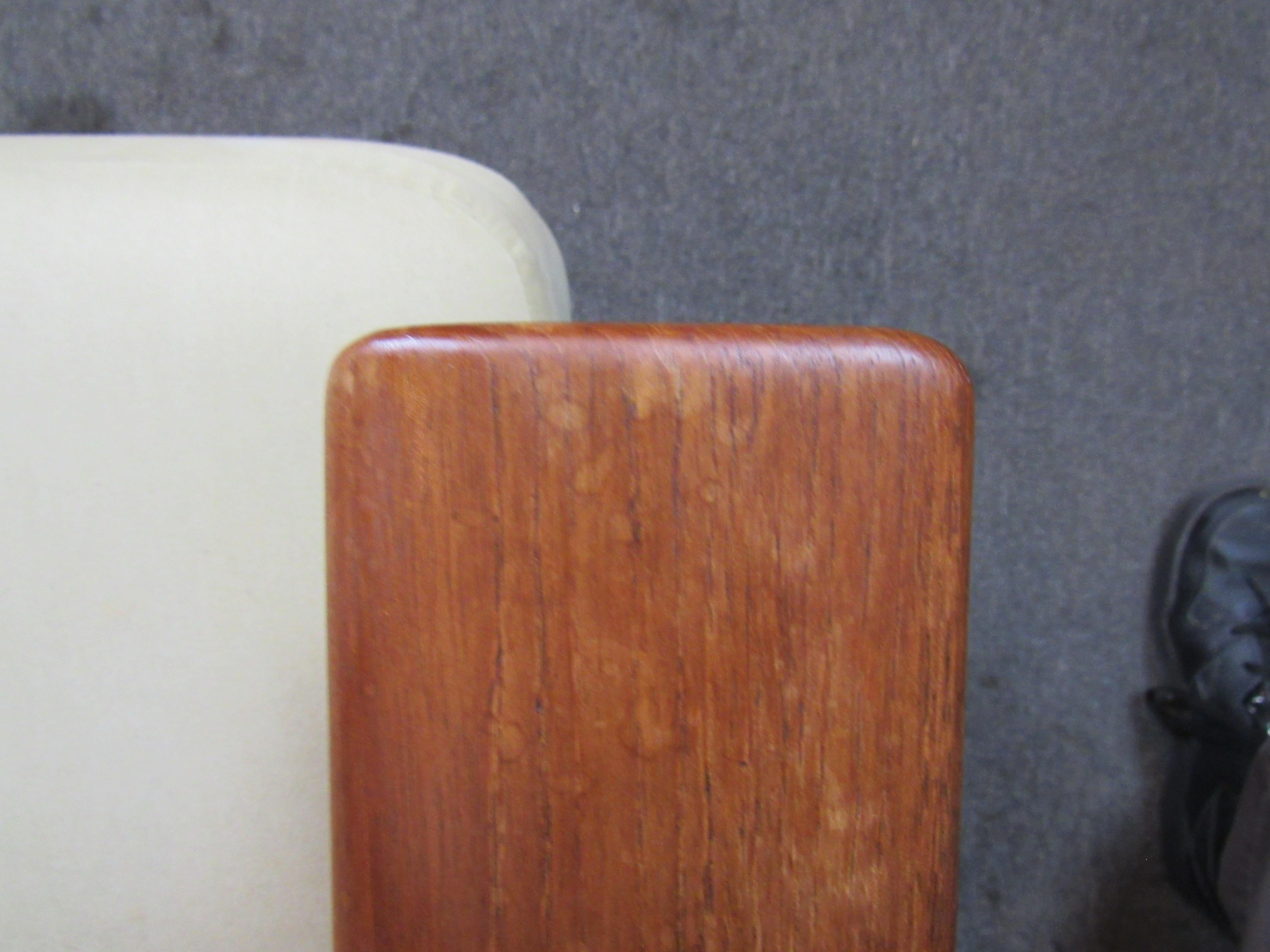 Chaise longue en teck danois moderne du milieu du siècle  en vente 5