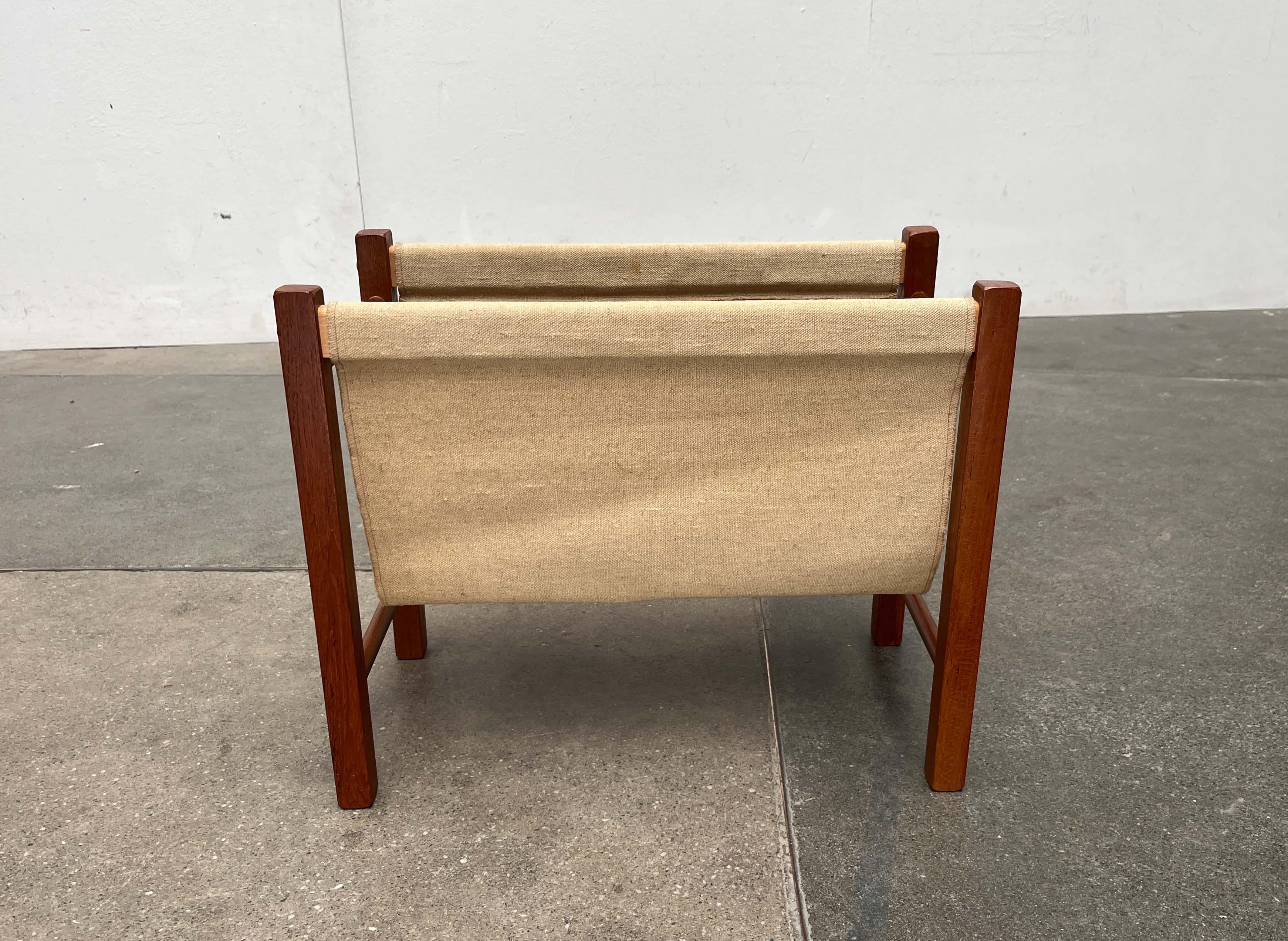 Mid-Century Modern Danish Teak Magazine Holder, 1960s For Sale 13