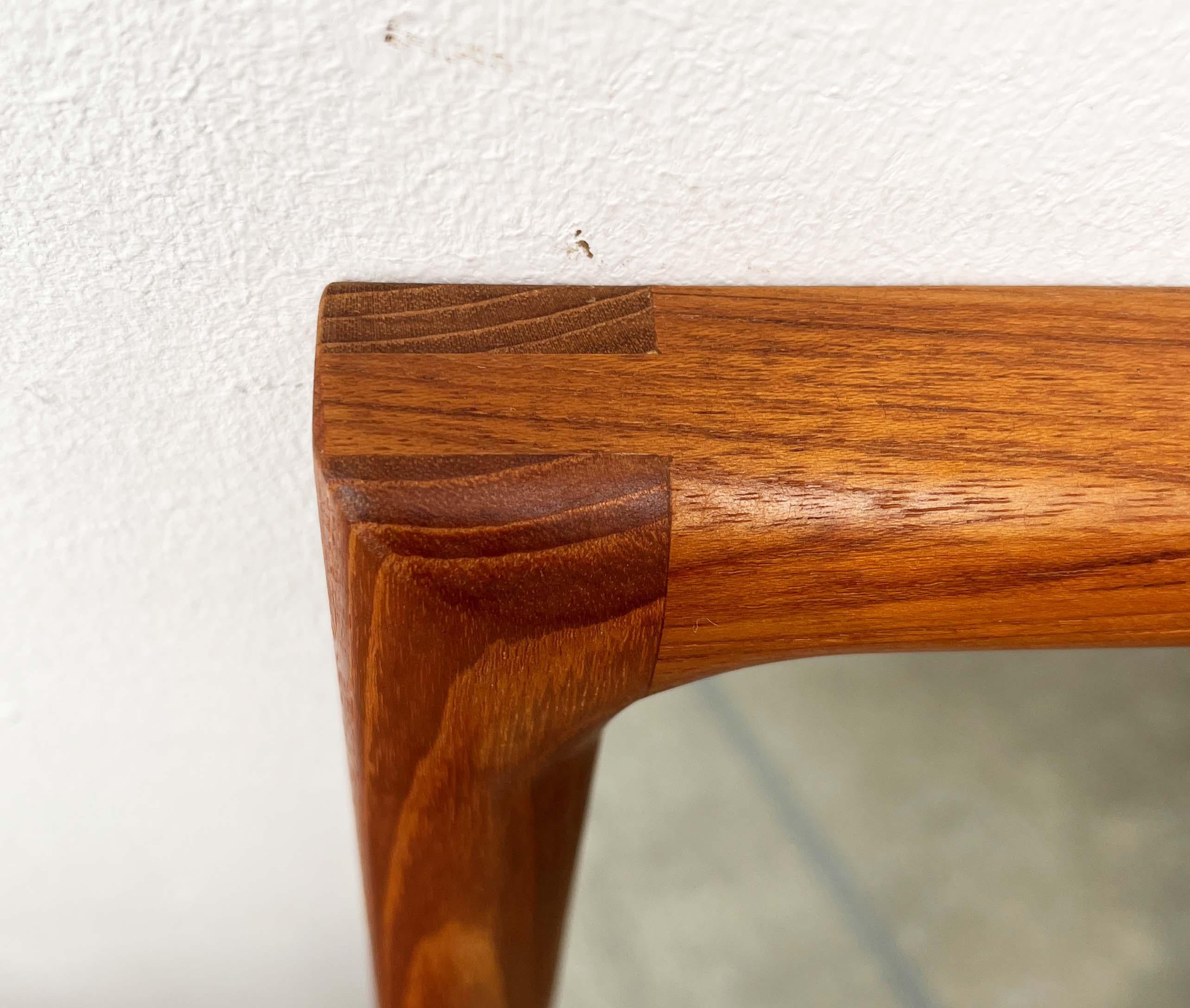 Metà XX secolo Specchio danese in teak della Vildbjerg Møbelfabrik, anni '60, metà del secolo scorso in vendita