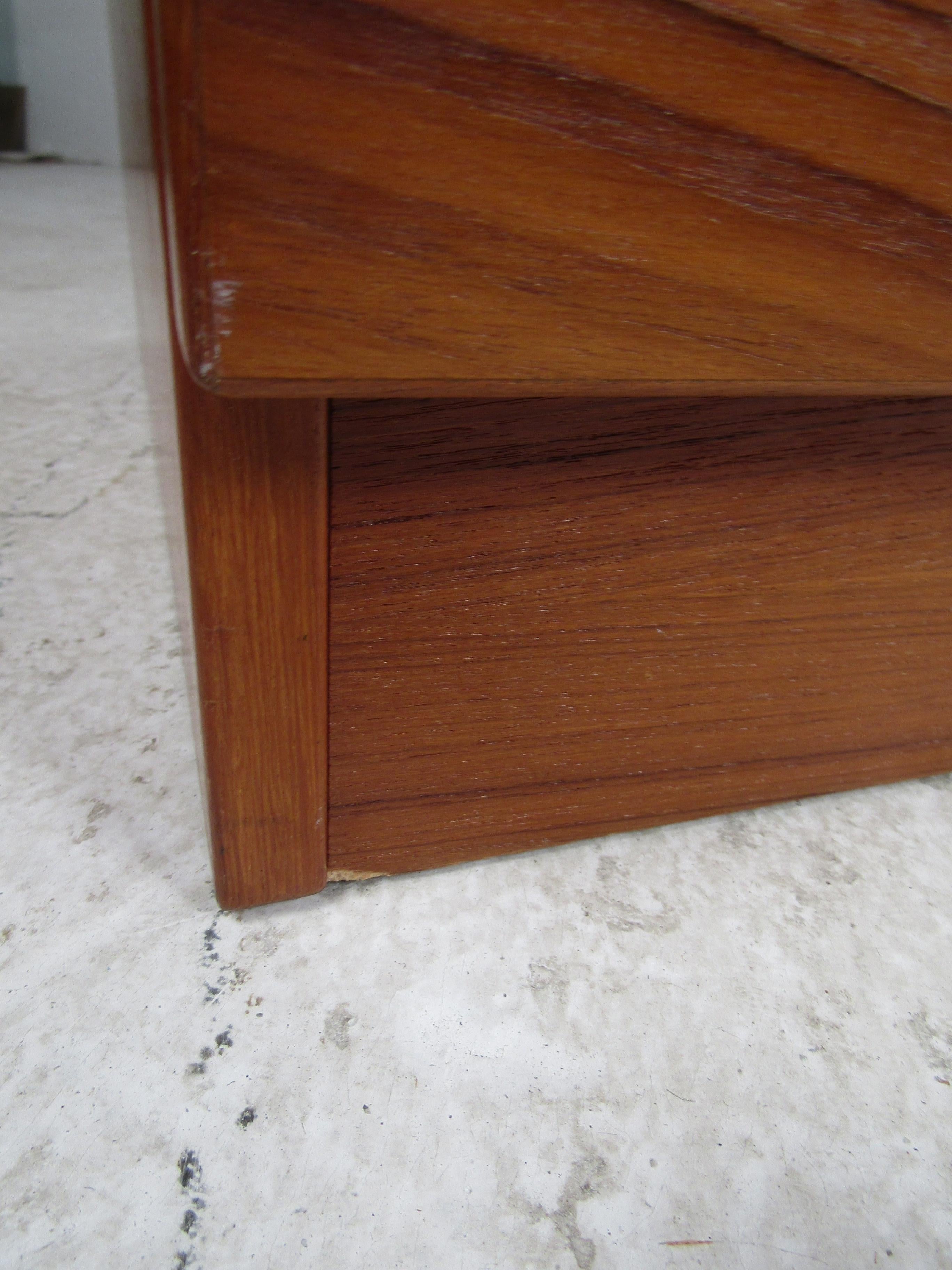 Mid-Century Modern Danish Teak Nine-Drawer Dresser 3