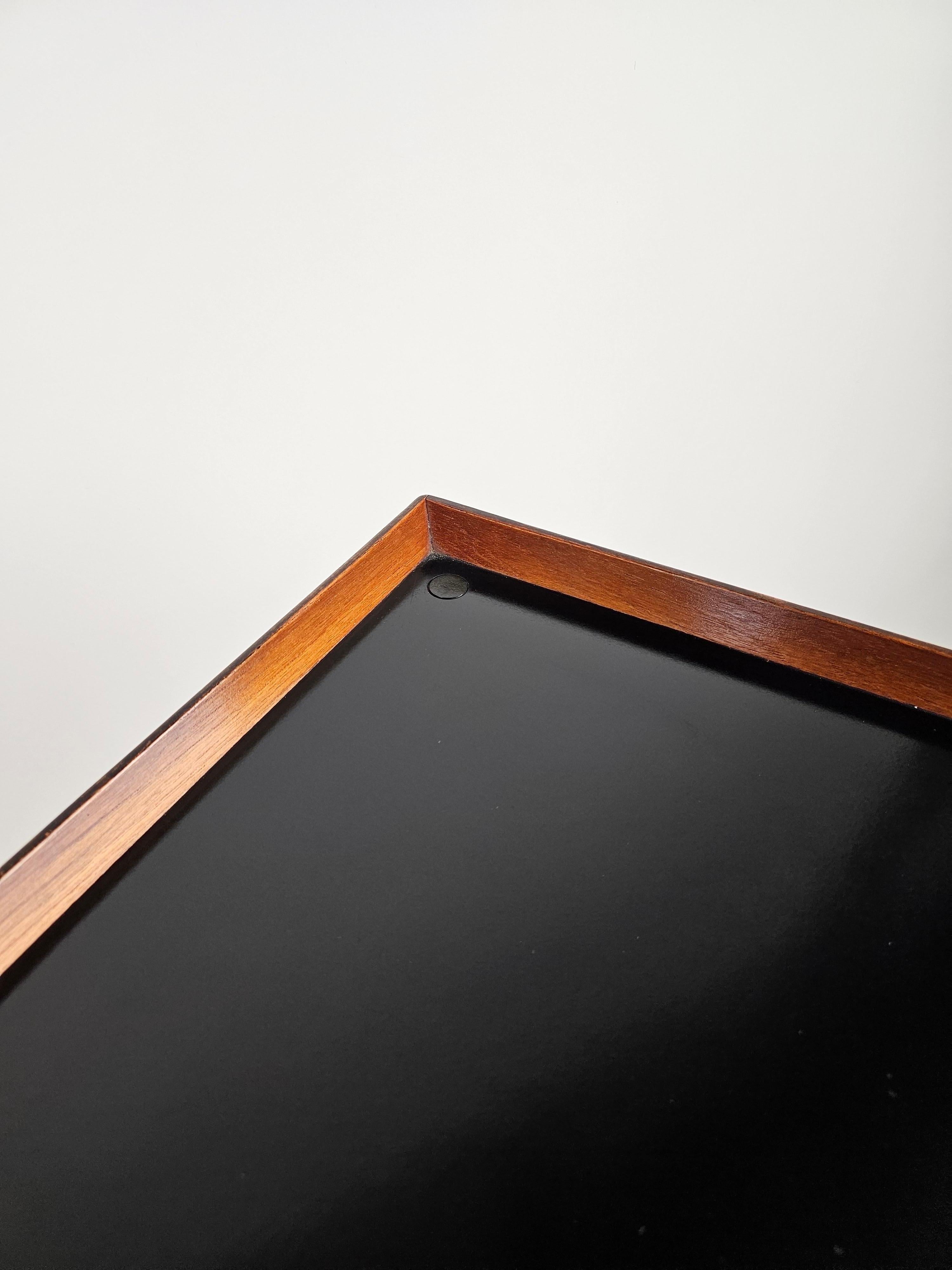 Mesa rodante danesa de teca de mediados de siglo Carrito de bar según Poul Hundevad en venta 3