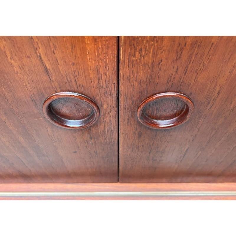Mid-Century Modern Danish Teak Sideboard, 1960s For Sale 9