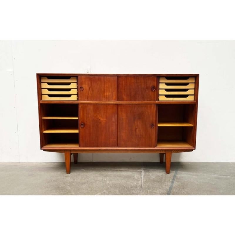 Mid-Century Modern Danish Teak Sideboard, 1960s In Good Condition For Sale In Hamburg, DE