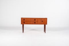 Mid Century Modern Danish Teak Sideboard / Chest of Drawers, 1960s