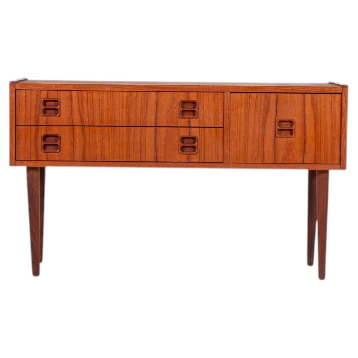 Buffet / commode danois de style « Mid-Century Modern » en teck, années 1960