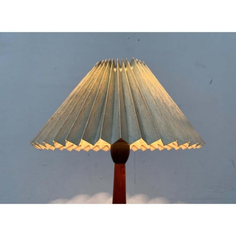 Mid-Century Modern Danish Teak Table Lamp, 1960s For Sale 12