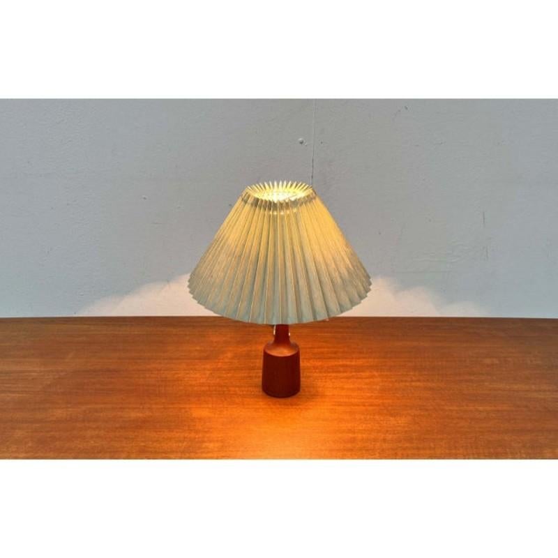 Mid-Century Modern Danish Teak Table Lamp, 1960s For Sale 3