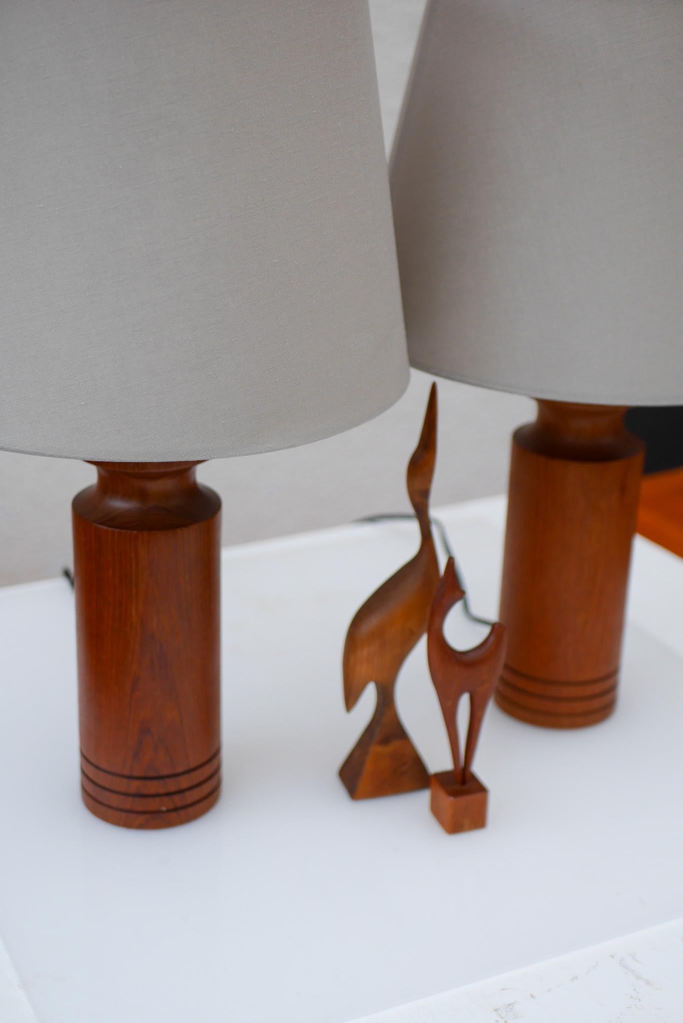Teck The Moderns Scandinavian vintage Teak table lamps from Denmark (lampes de table modernes en teck du Danemark) en vente