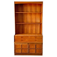 Mid-Century Modern Danish Teak Wall Unit,  Hutch-Bücherregal von Nathan Furniture 