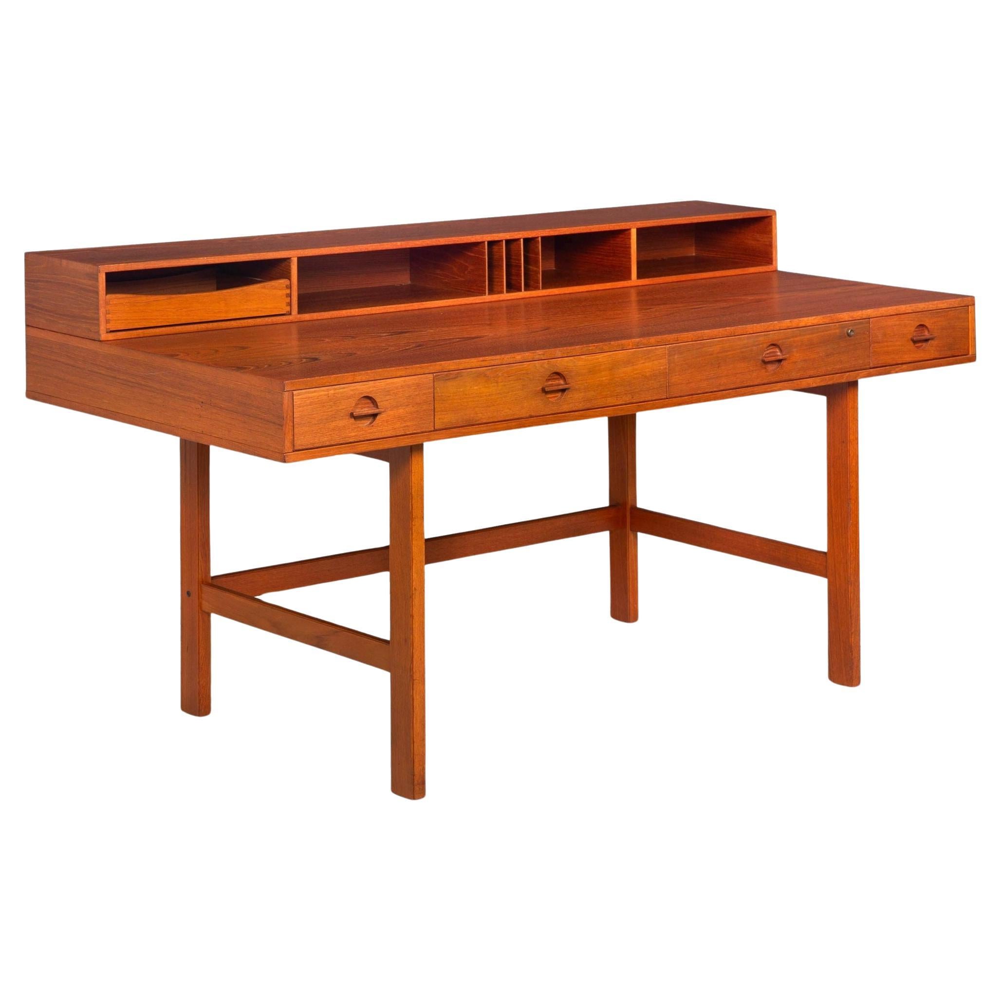 Mid Century Modern Danish Teakwood Desk by Peter Lovig Nielsen ca. 1970s