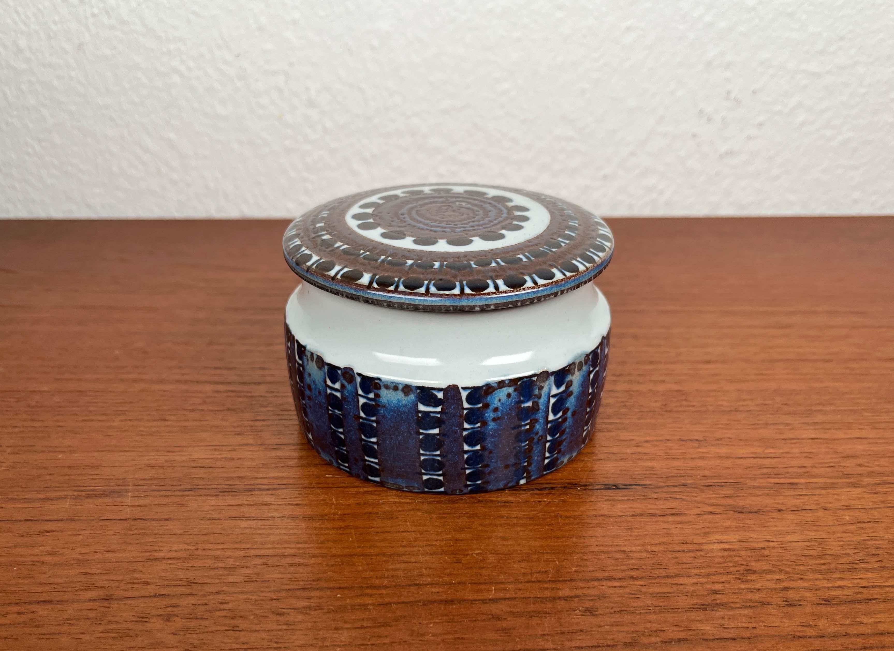 Cuenco Tenera Danés Moderno de Mitad de Siglo con Tapa Aluminia Royal Copenhagen, Años 60 en venta 5