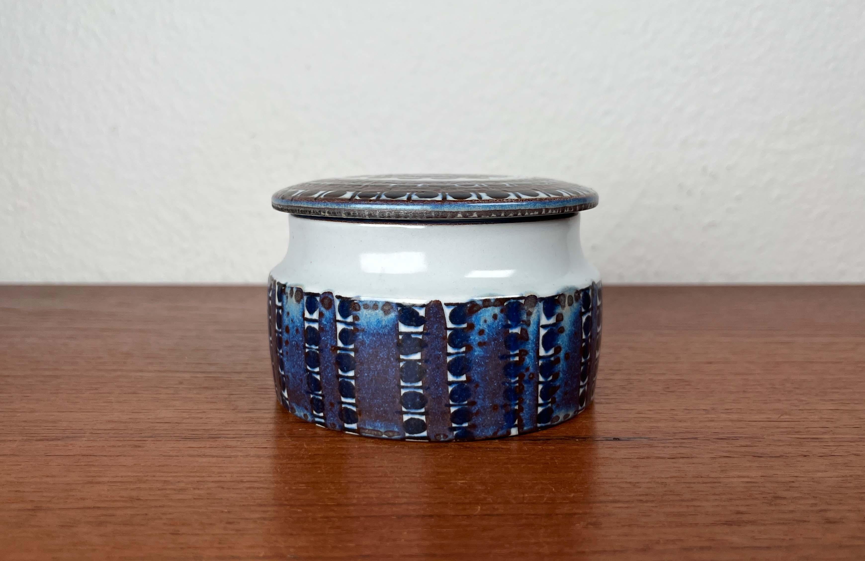 Cuenco Tenera Danés Moderno de Mitad de Siglo con Tapa Aluminia Royal Copenhagen, Años 60 en venta 6