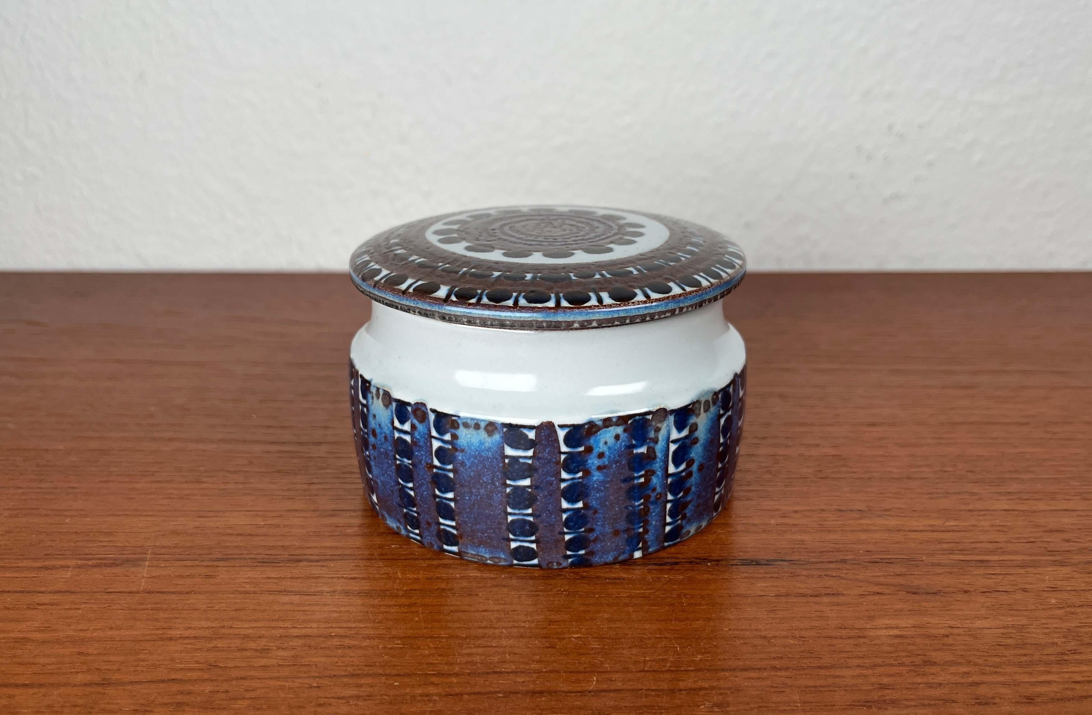 Cuenco Tenera Danés Moderno de Mitad de Siglo con Tapa Aluminia Royal Copenhagen, Años 60 en venta 7