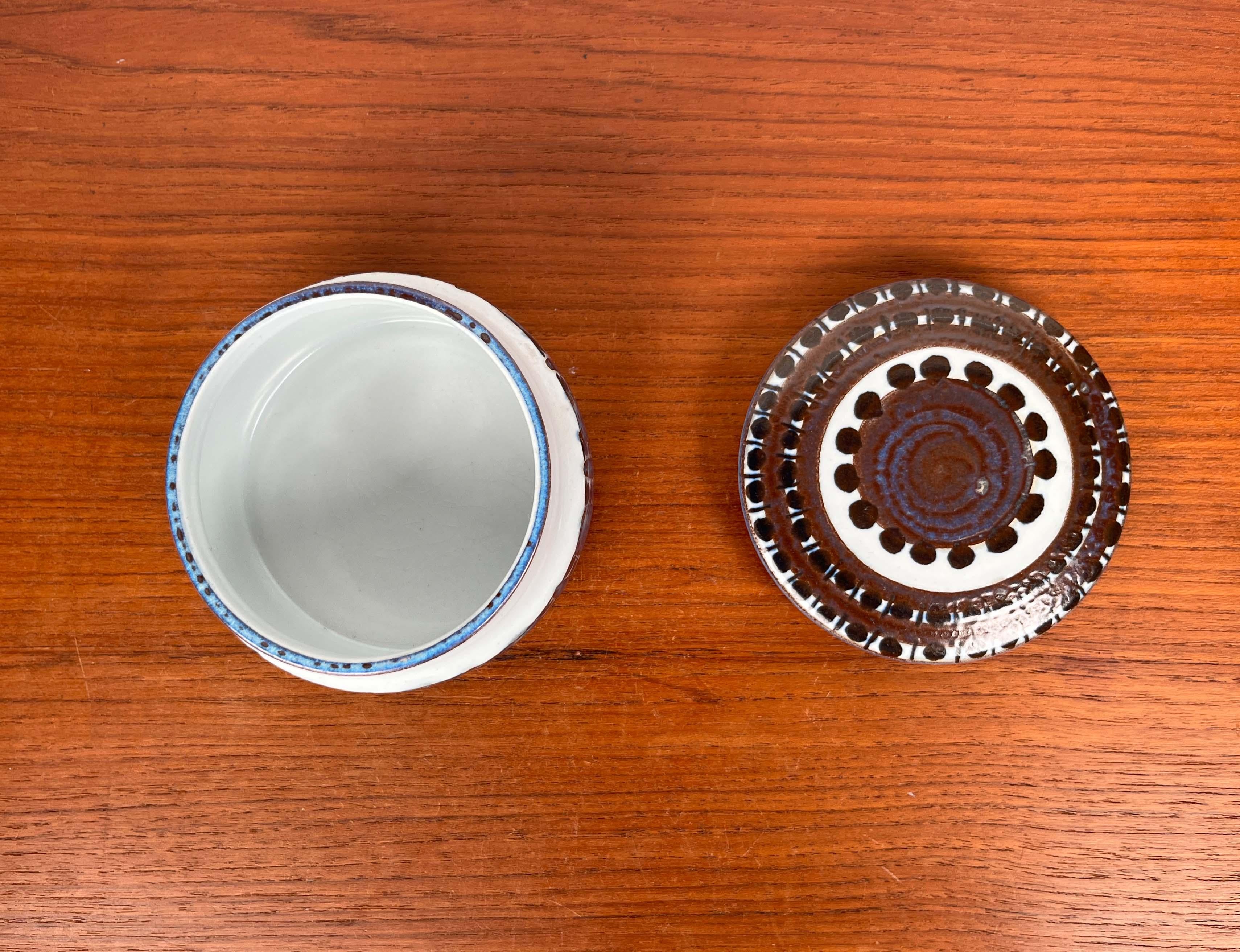 Cuenco Tenera Danés Moderno de Mitad de Siglo con Tapa Aluminia Royal Copenhagen, Años 60 Moderno de mediados de siglo en venta