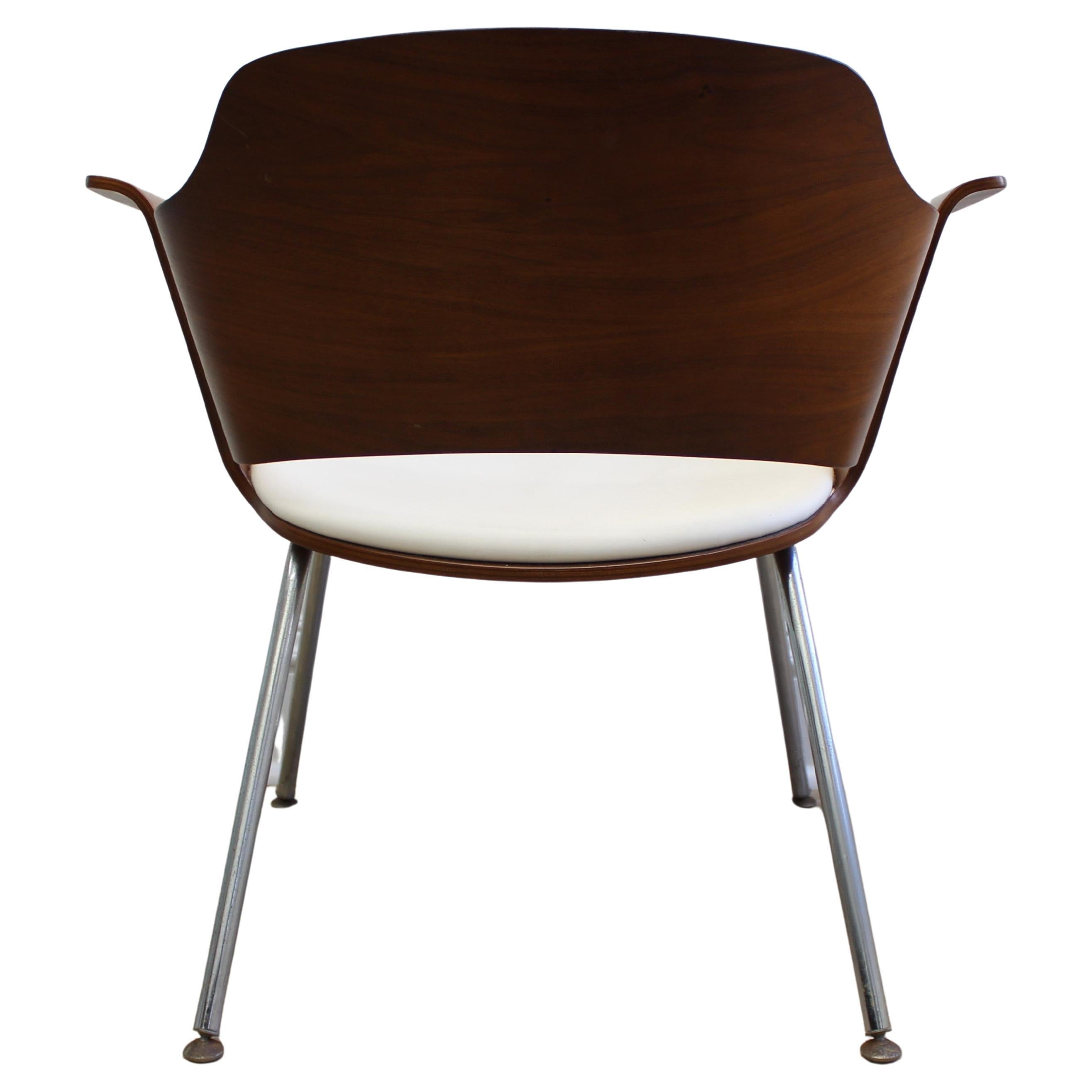 Mid Century Modern Danish Walnut Bentwood Lounge Chair In Good Condition For Sale In San Diego, CA