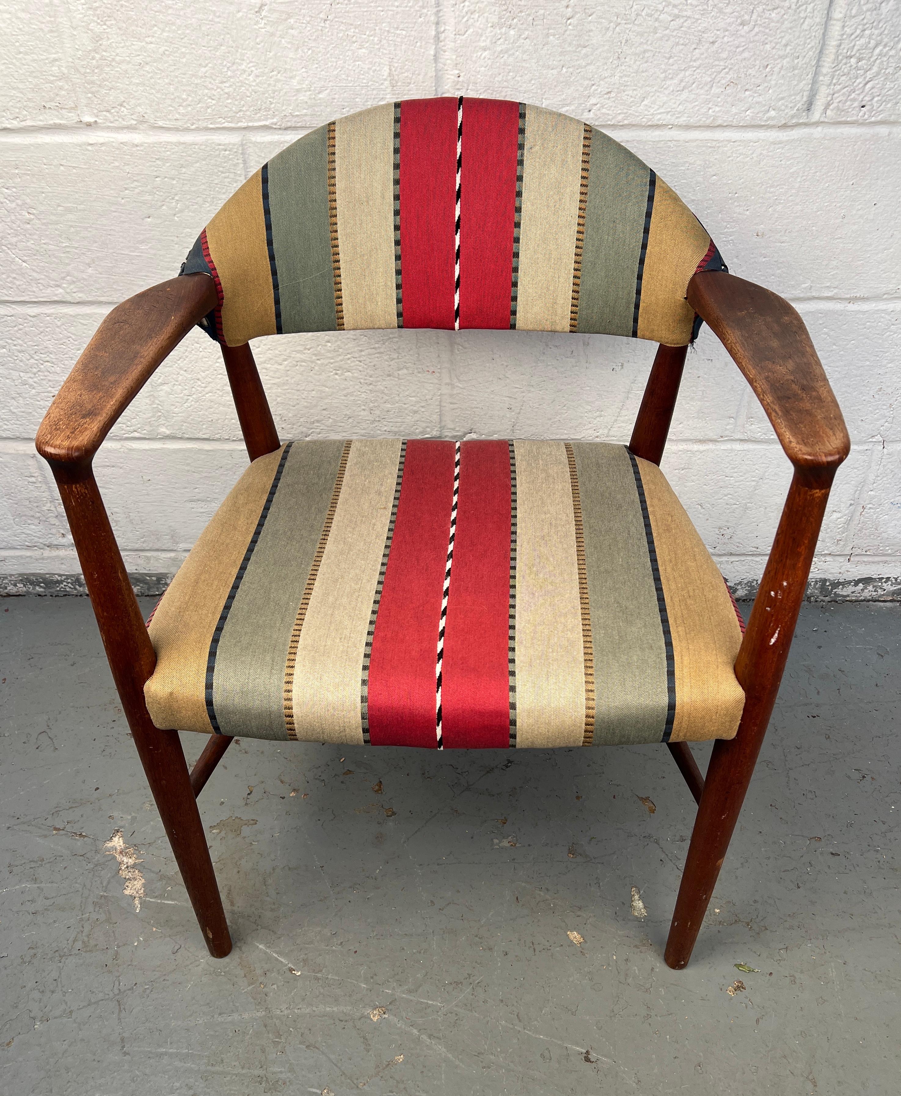 Elegante sedia danese della metà del secolo scorso, 