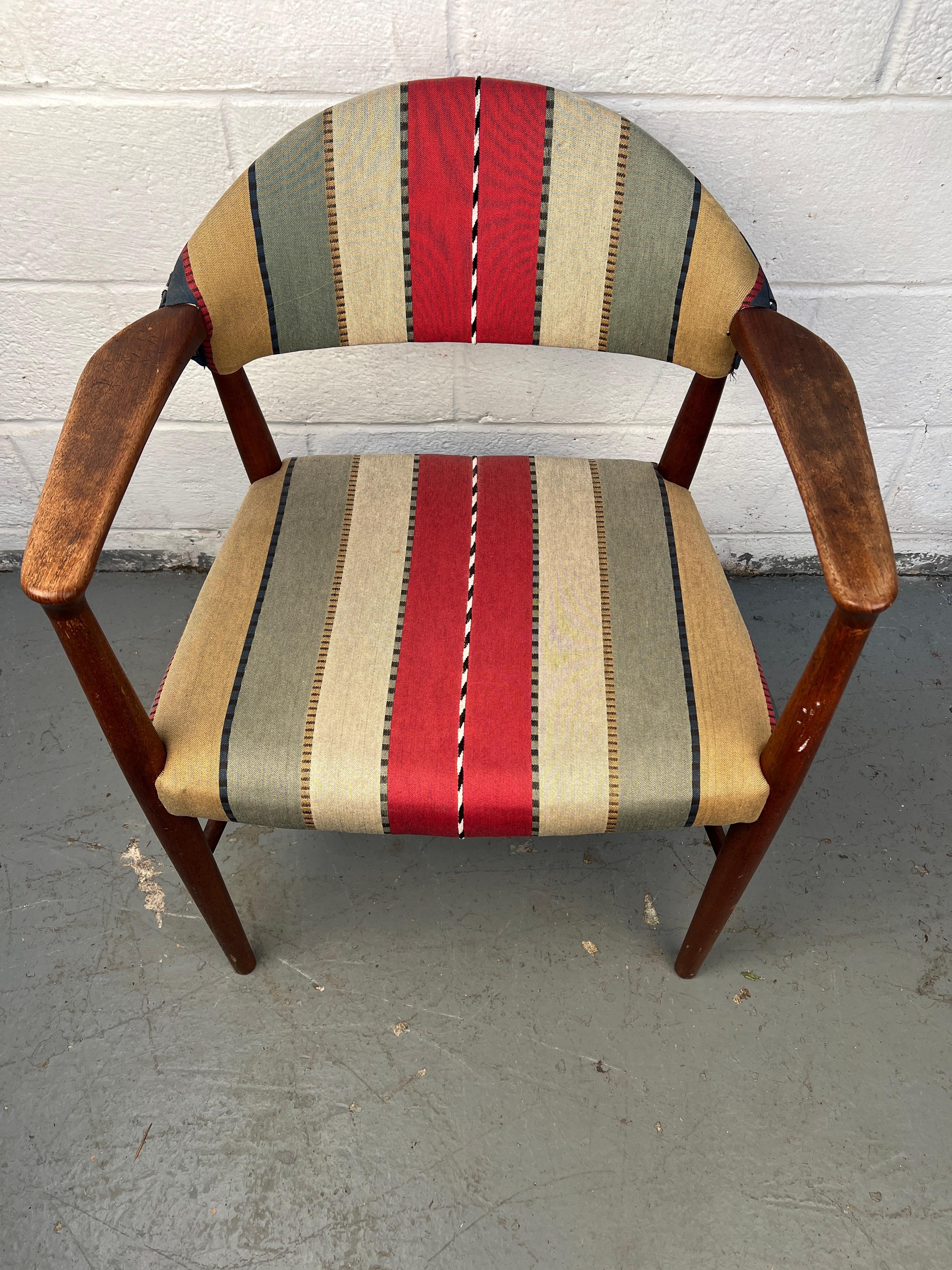 Sedia danese in legno di noce di Kurt Olsen, stile metà secolo moderno In condizioni buone in vendita a Brooklyn, NY