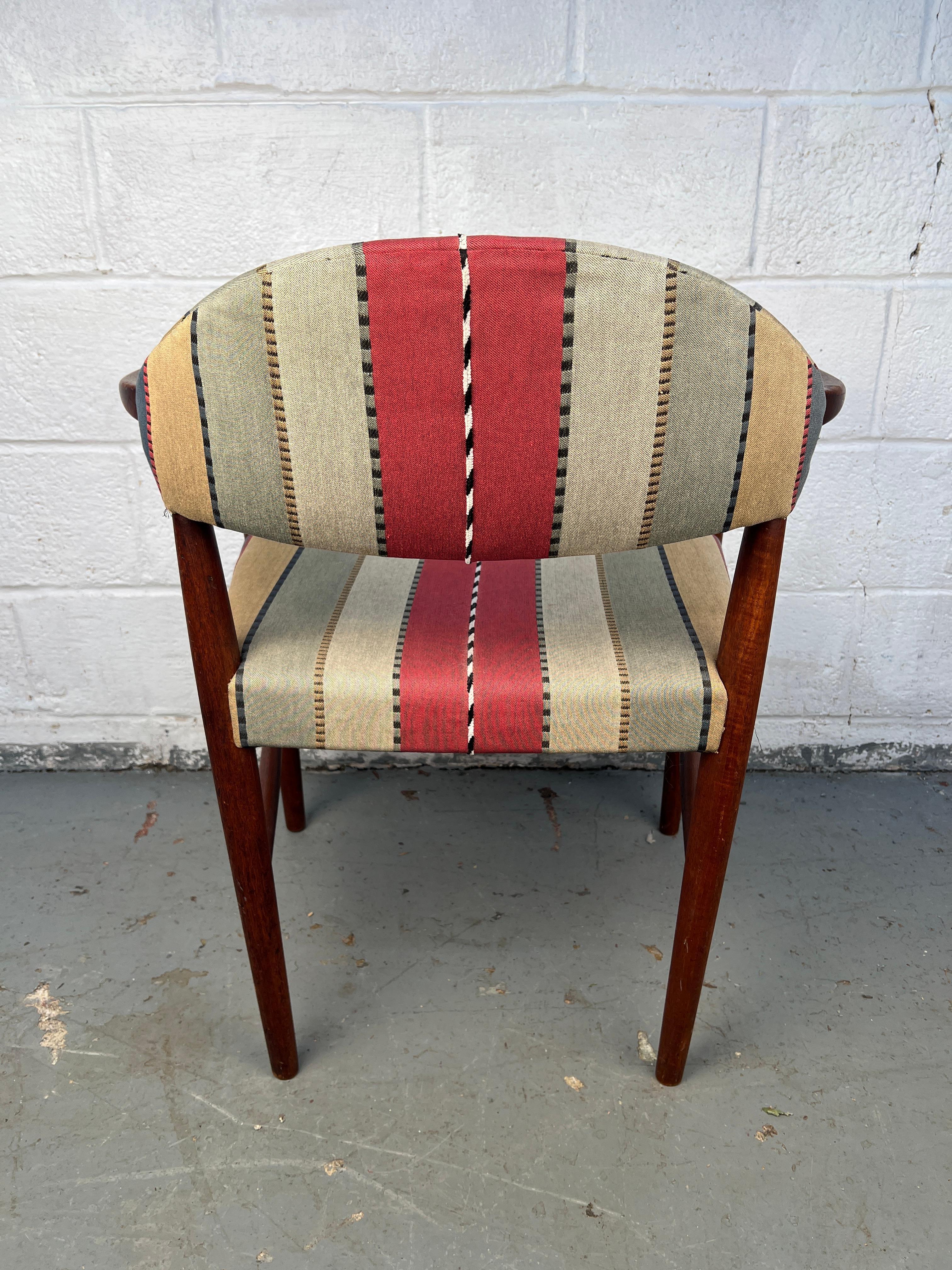 Sedia danese in legno di noce di Kurt Olsen, stile metà secolo moderno in vendita 1