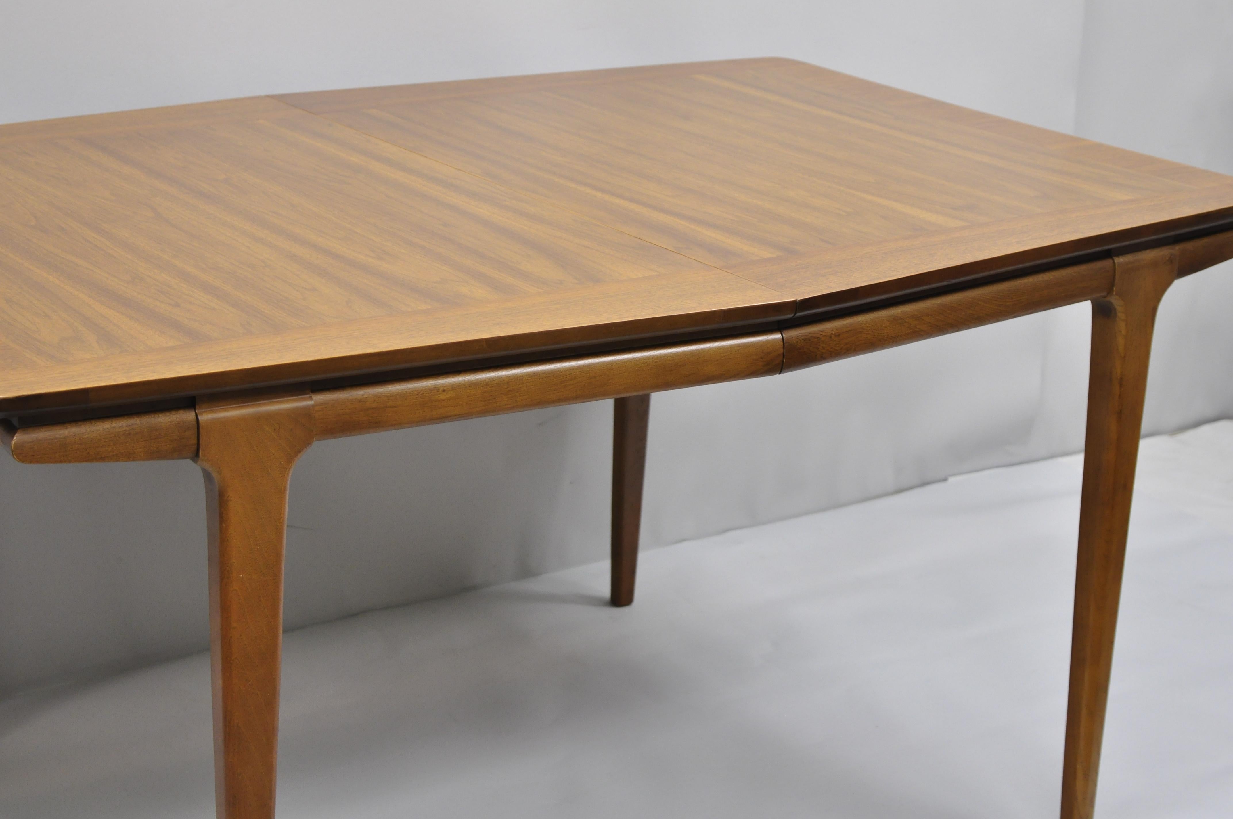 Mid-Century Modern Danish Walnut Sculpted Edge Dining Table with 1 Leaf 6