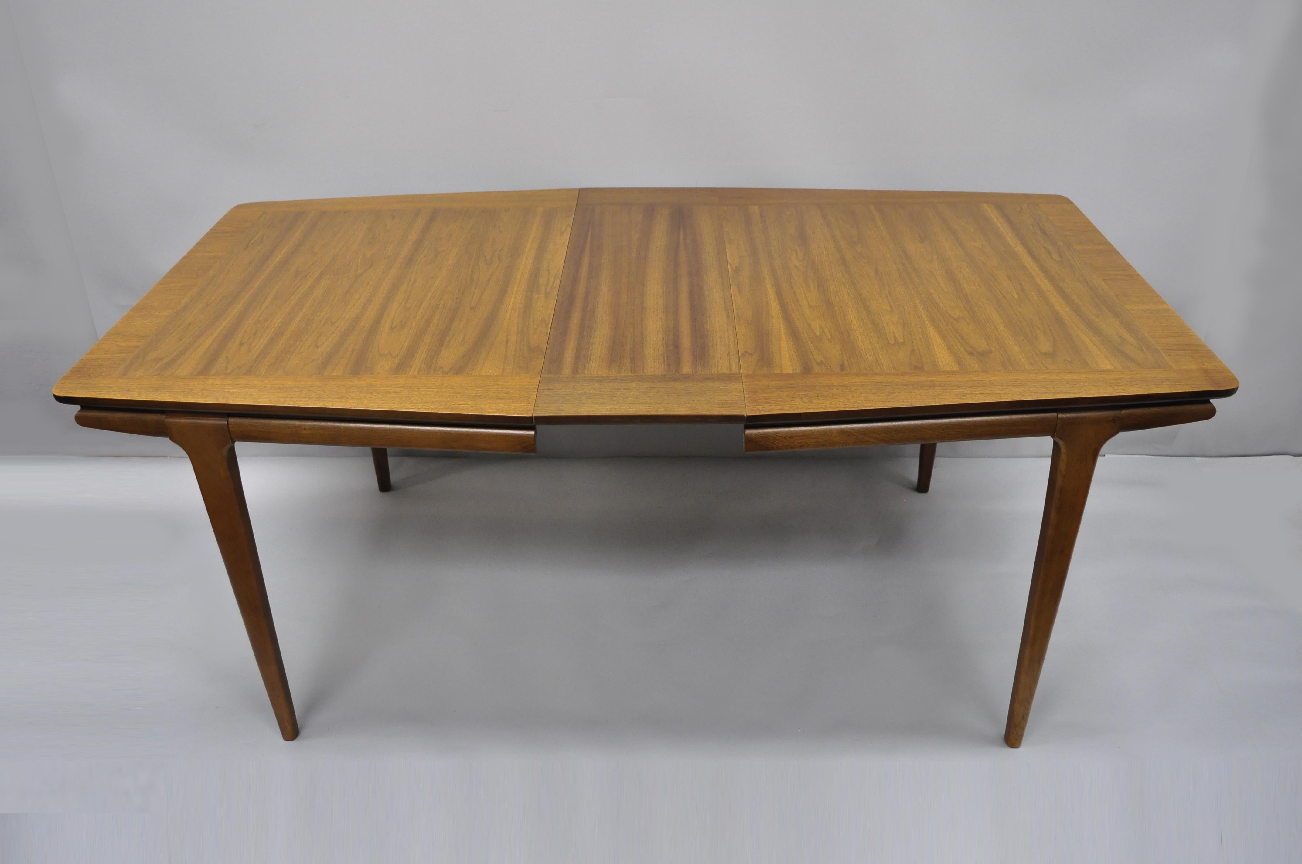 Mid-Century Modern Danish Walnut Sculpted Edge Dining Table with 1 Leaf 7