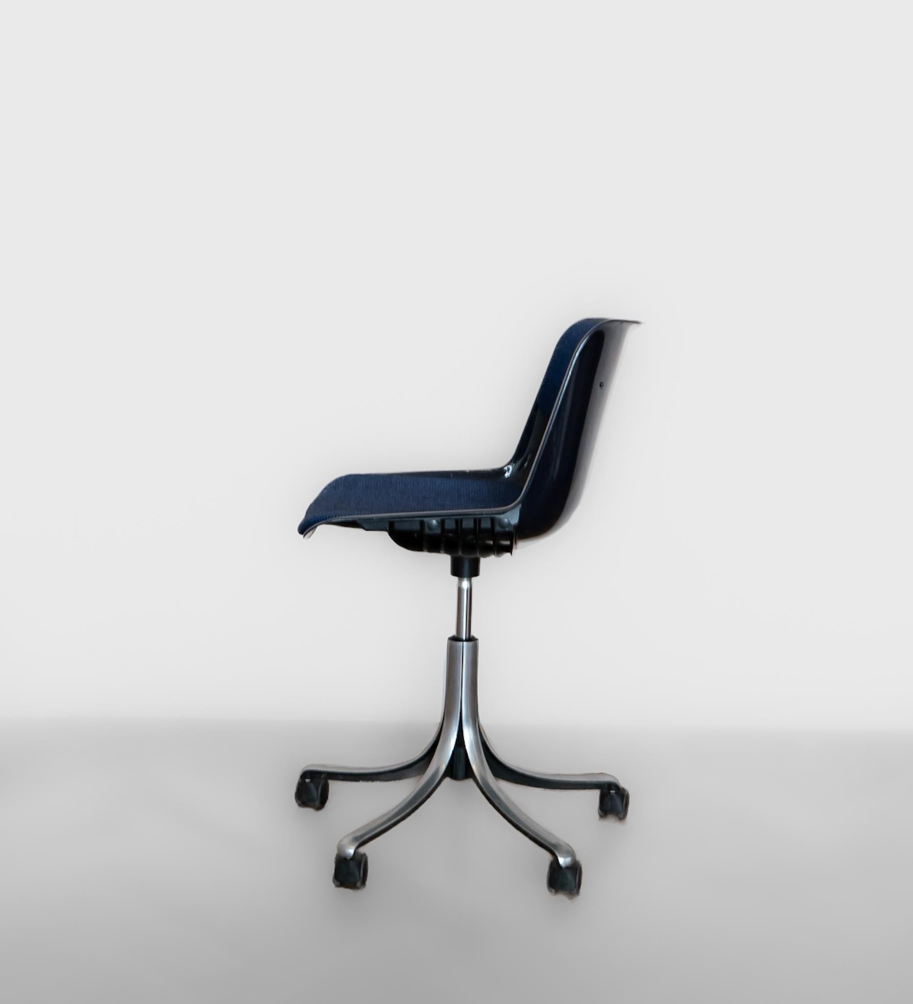 Mid-Century Modern Dark Blue Office Chair Modus 5 by Osvaldo Borsani, Italy 1970 For Sale 2