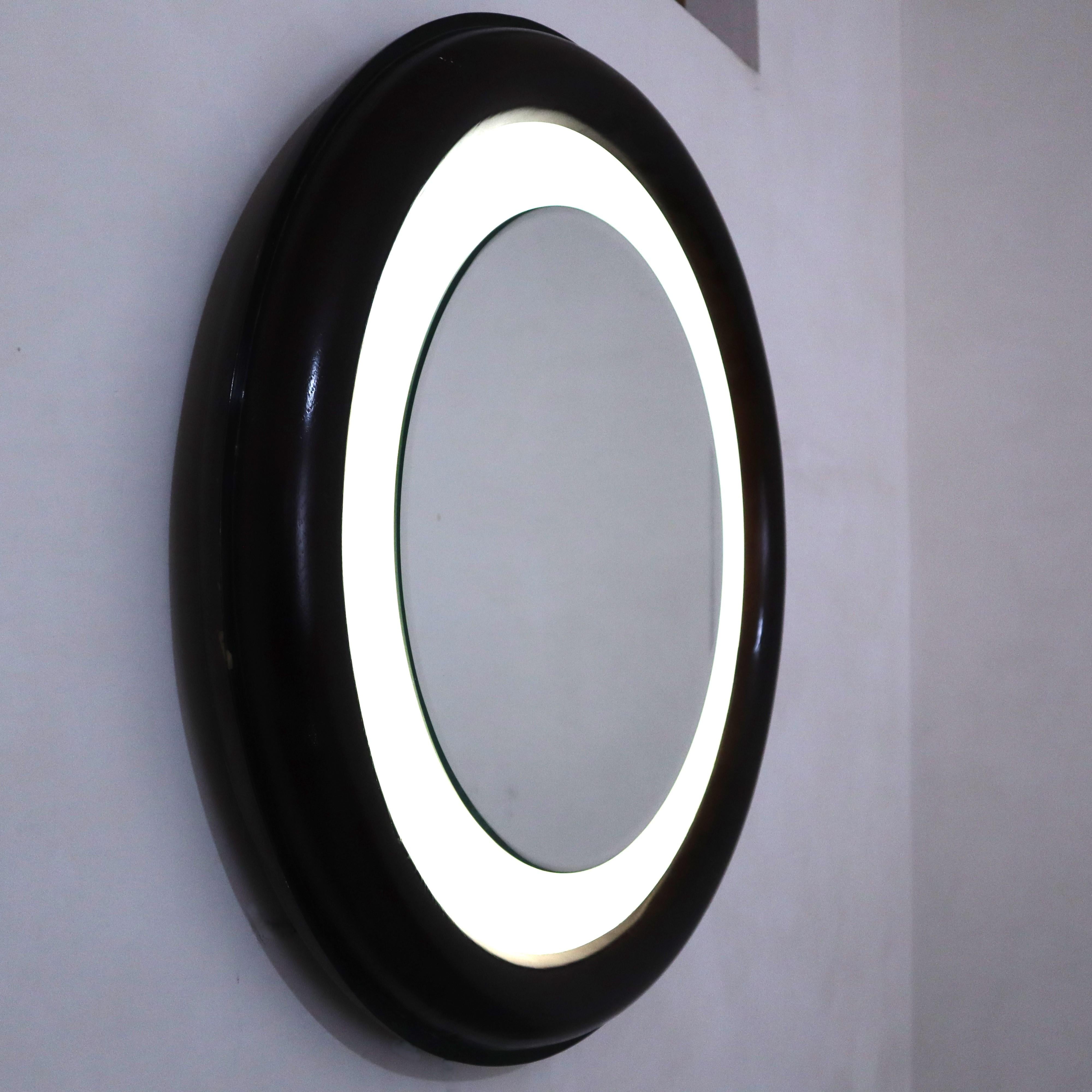 Verre Miroir rond rétro-éclairé brun foncé, The Moderns, Italie, années 1970 en vente