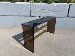 Mid Century Modern Dark Glass and Brass Konsolentisch, Couchtisch