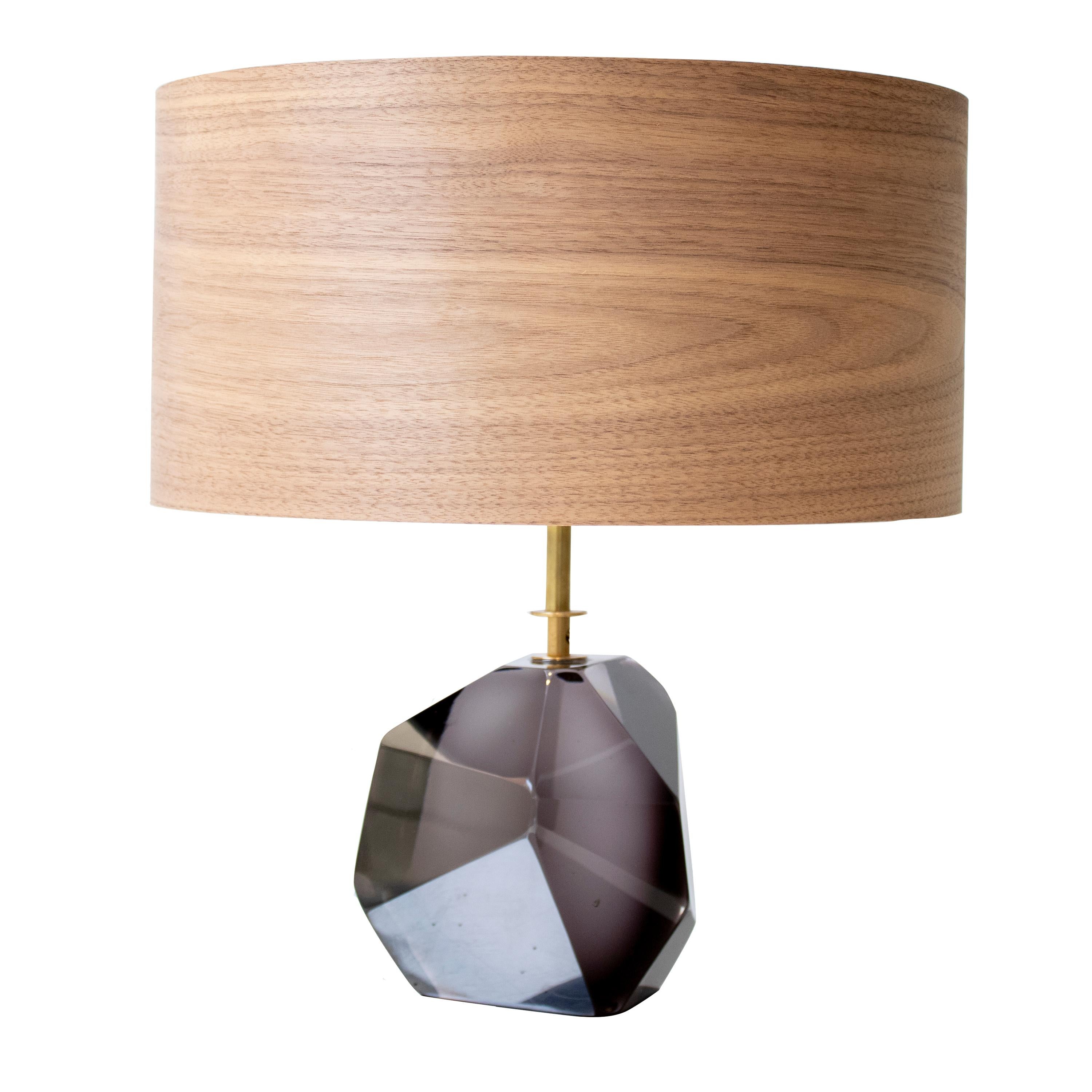 Table lamp made of Murano faceted glass in translucent dark grey and brass stem made by hand. Walnut lamp shade.