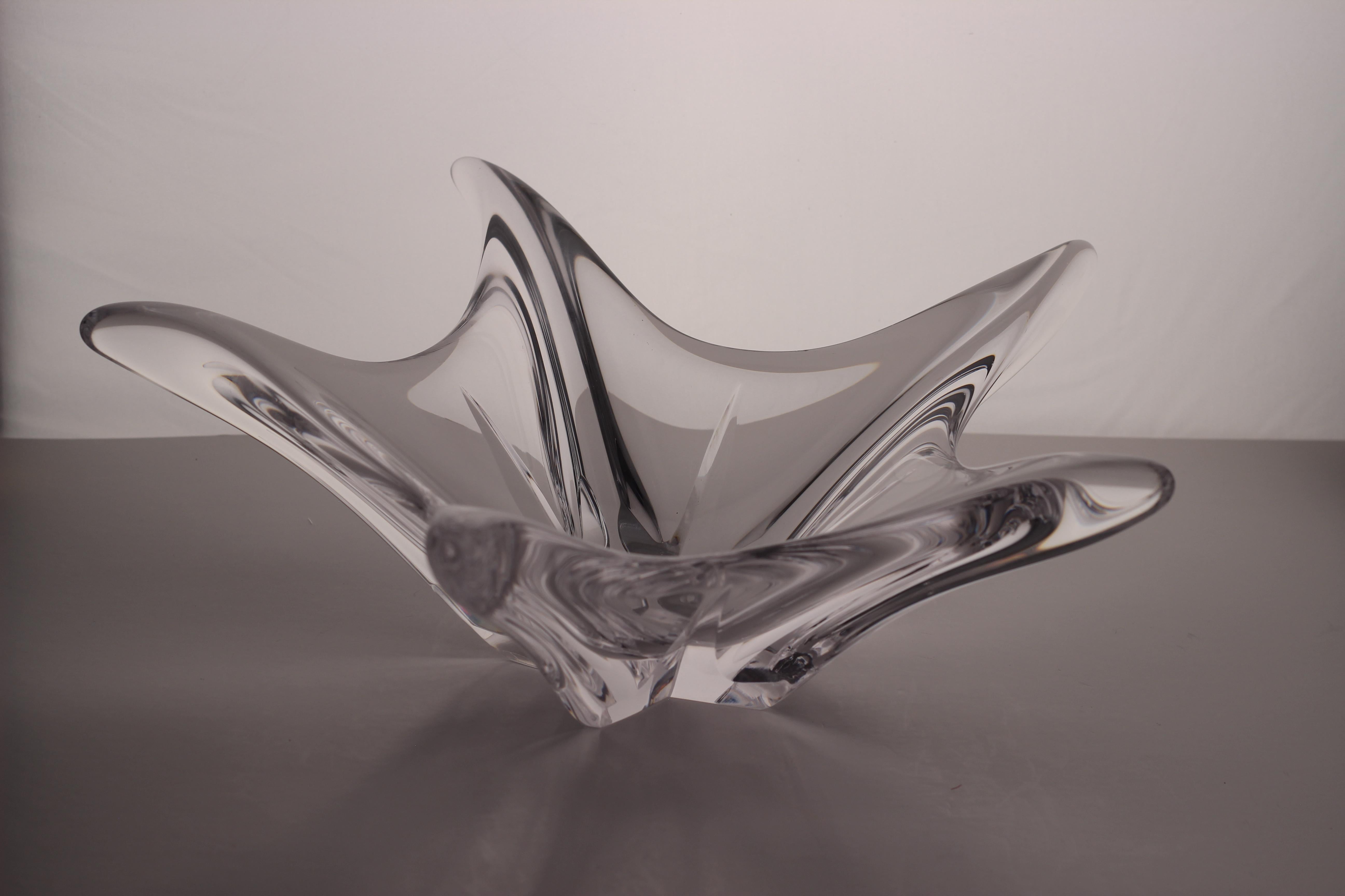 Bol étoile en cristal Daum moderne du milieu du siècle dernier Bon état - En vente à London, GB