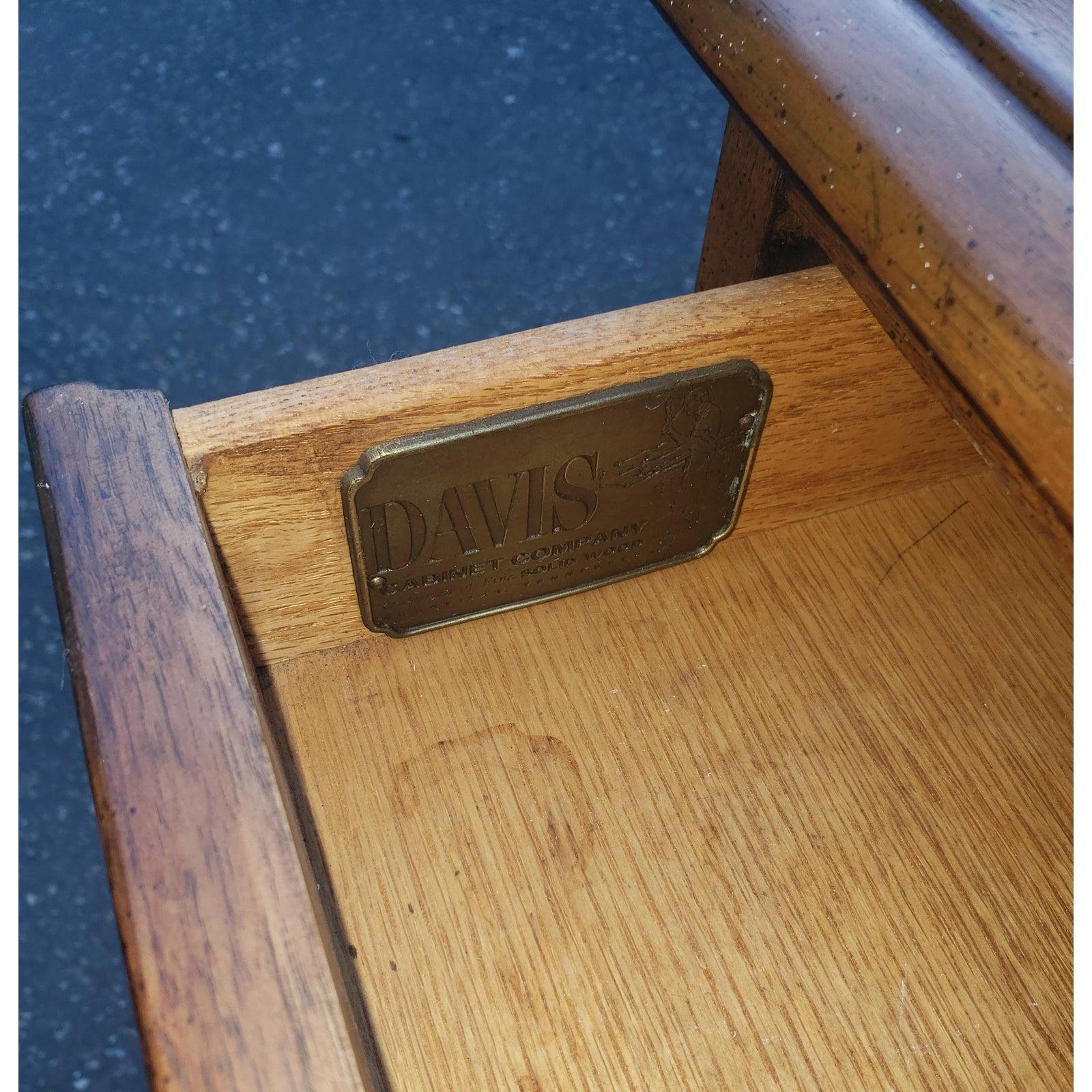 American Mid-Century Modern Davis Cabinet Co. Walnut Side Table For Sale