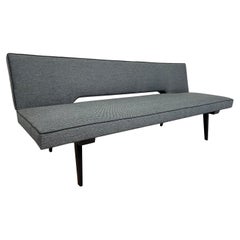 Mid-Century Modern daybed by Miroslav Navrátil