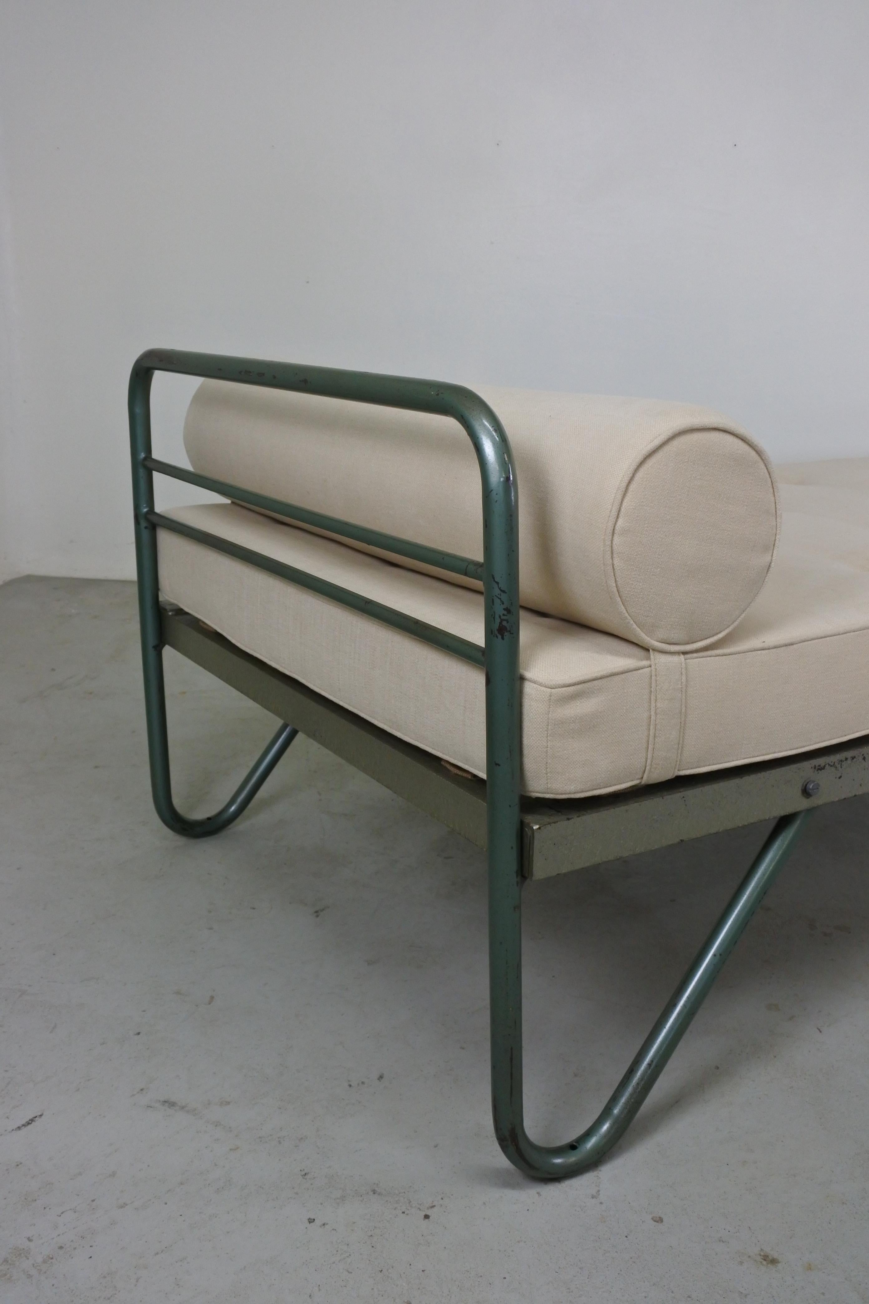Mid-Century Modern Daybed in Tubular Steel Attr. to Jacques Hitier, France 1950s 7