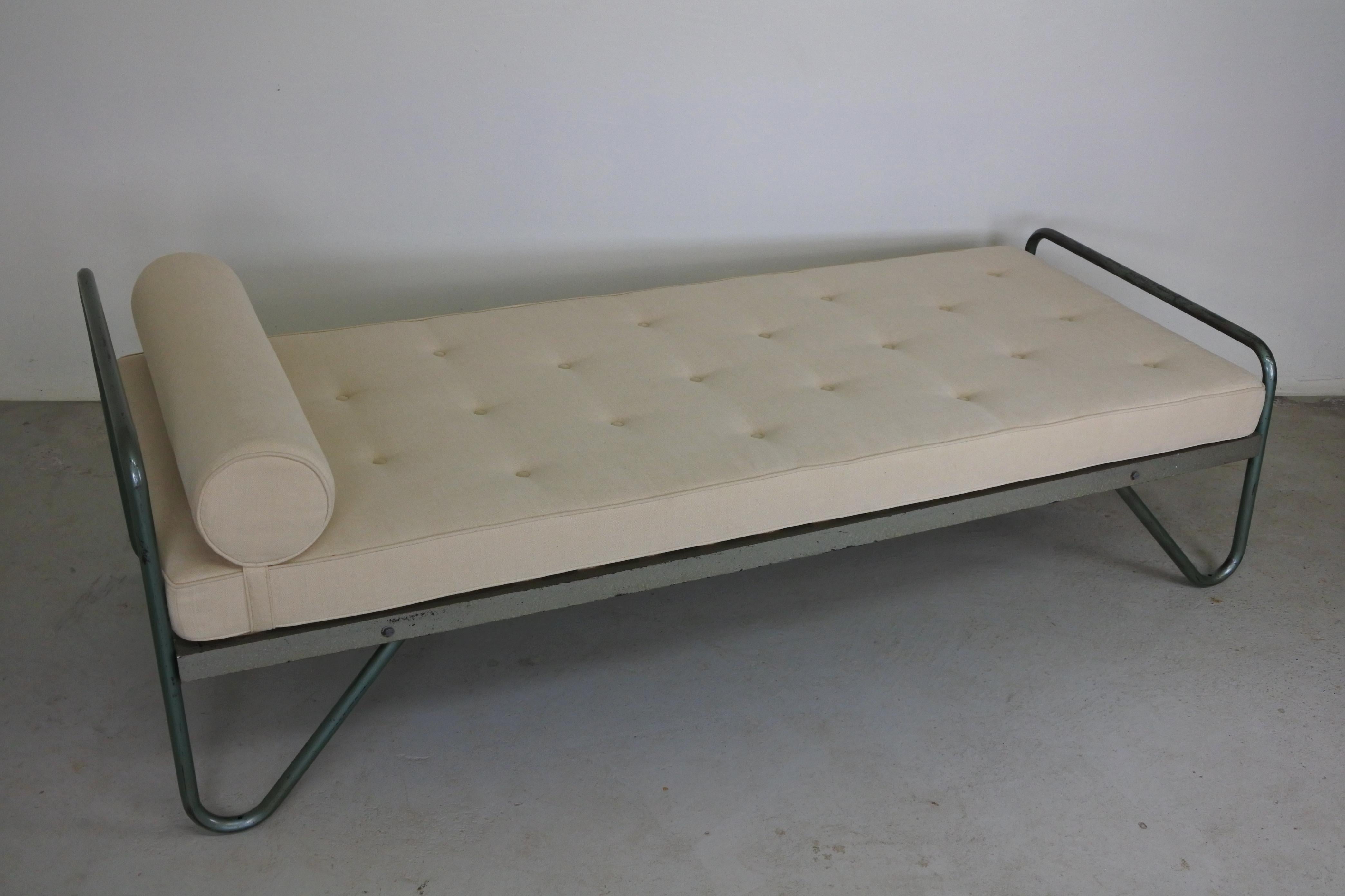 Mid-Century Modern Daybed in Tubular Steel Attr. to Jacques Hitier, France 1950s 12