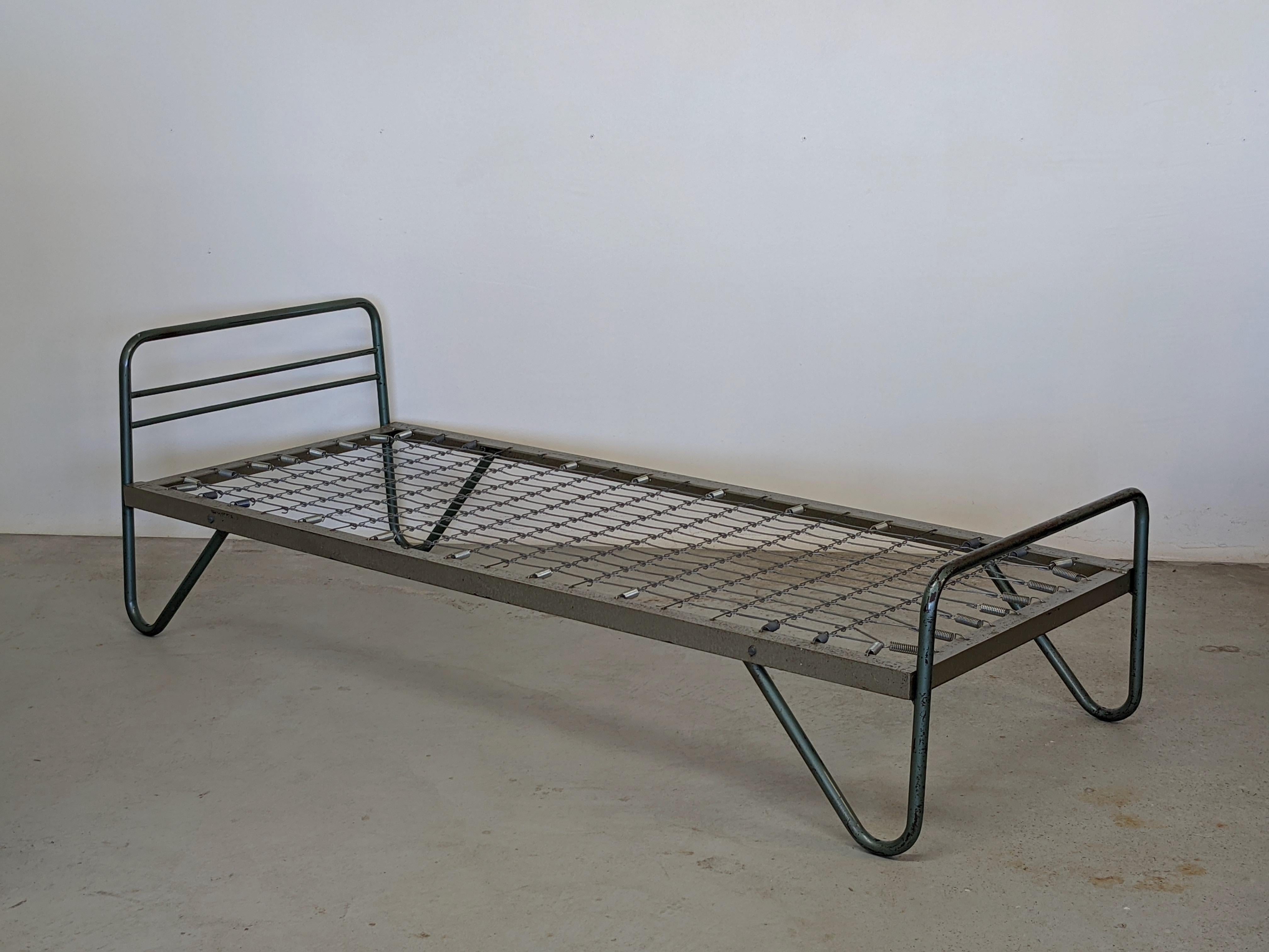 Mid-Century Modern Daybed in Tubular Steel Attr. to Jacques Hitier, France 1950s 14