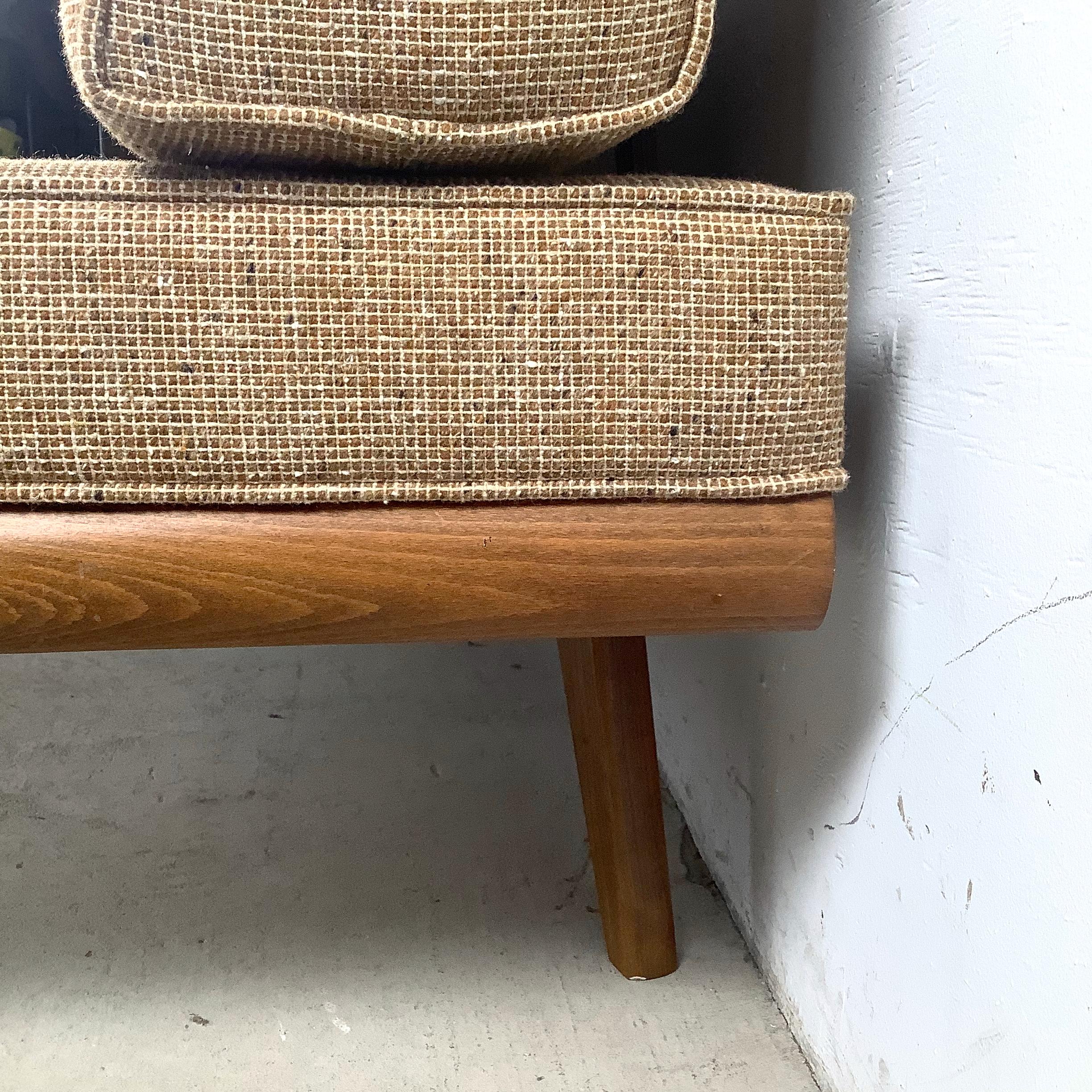 Mid-Century Modern Daybed or Sofa For Sale 8